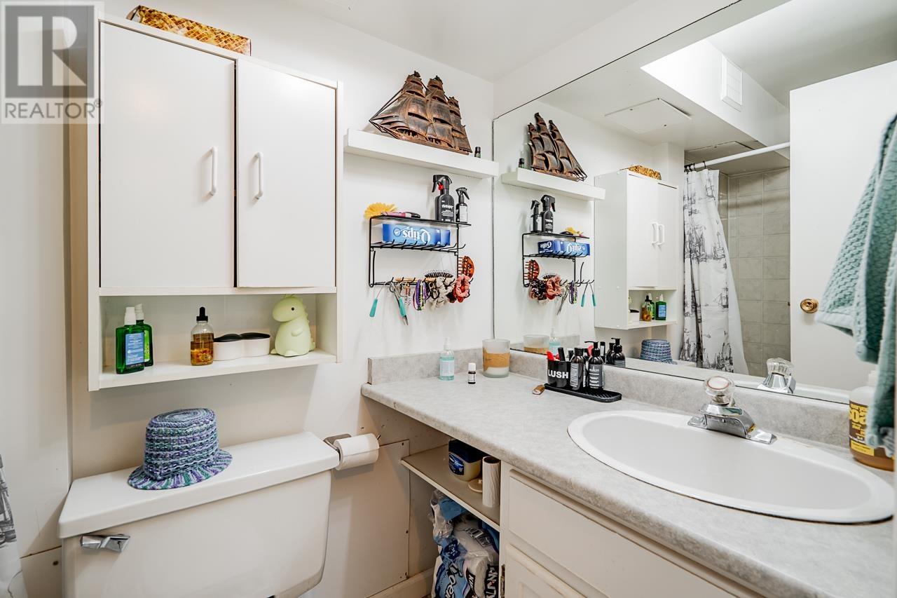 1115 W 11th Avenue, Vancouver, British Columbia  V6H 1K4 - Photo 23 - C8054036