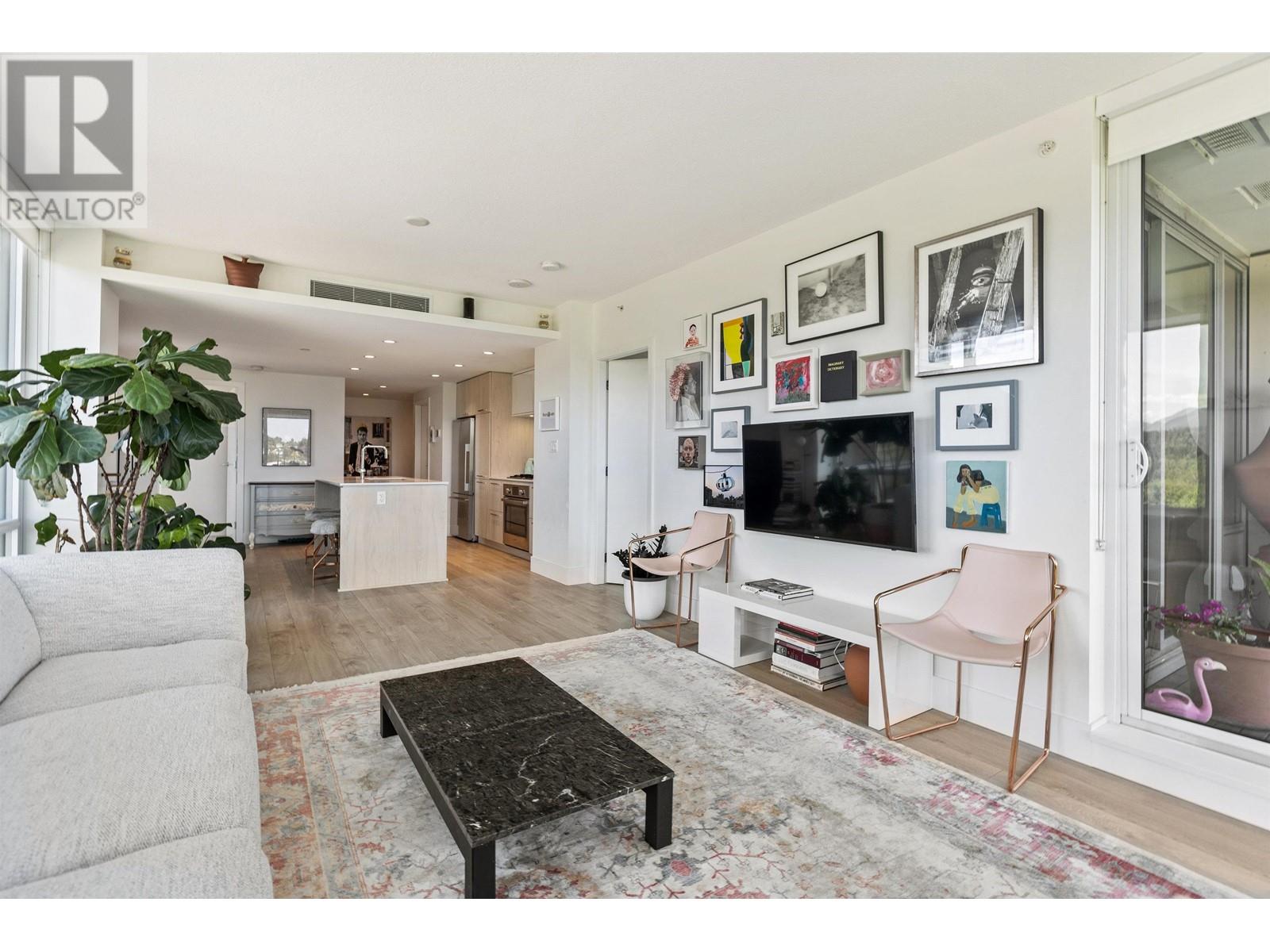 1807 680 Seylynn Crescent, North Vancouver, British Columbia  V7J 0B5 - Photo 10 - R2814651