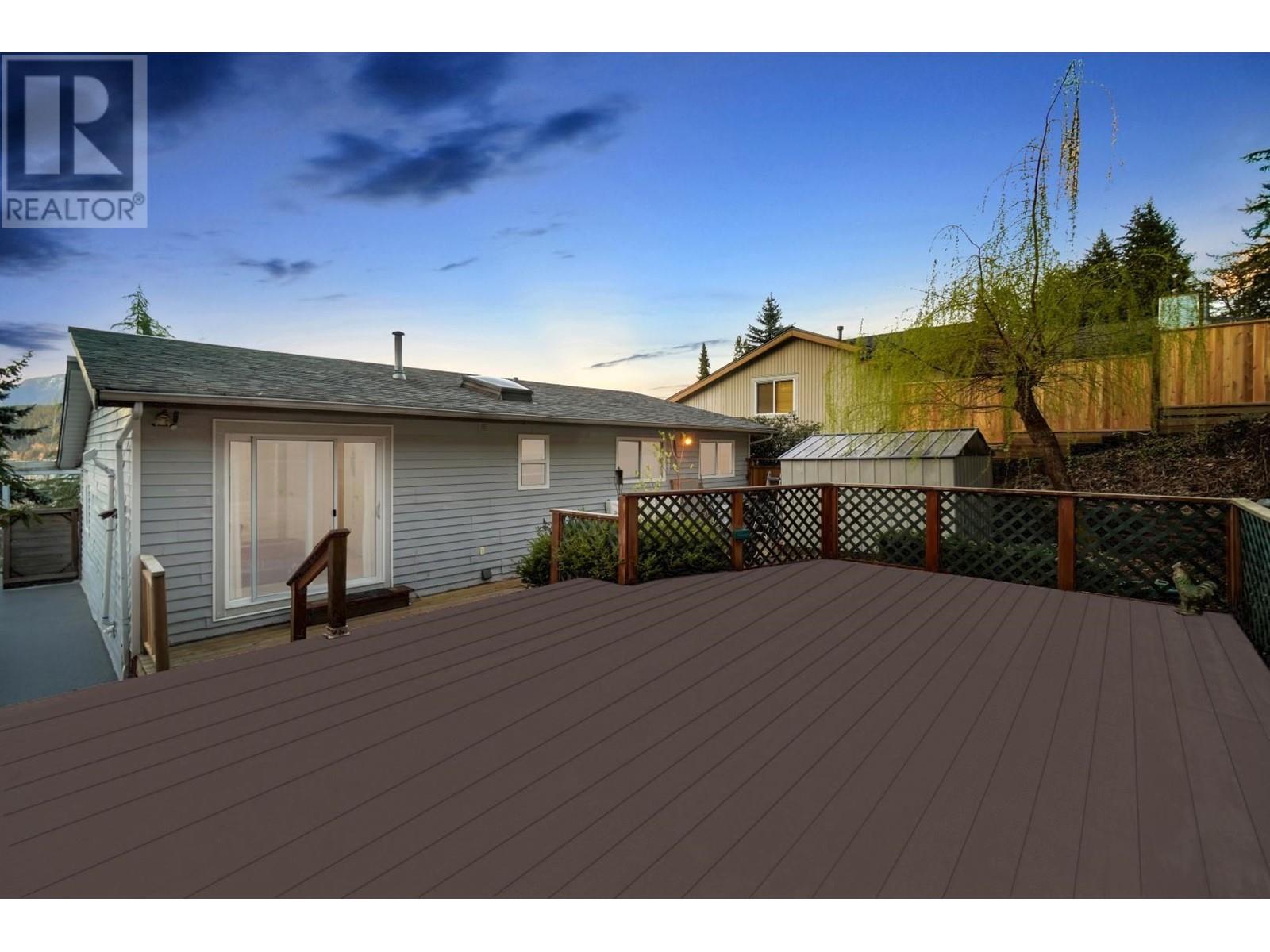 7 Noble Court, Port Moody, British Columbia  V3H 3Z5 - Photo 38 - R2814585