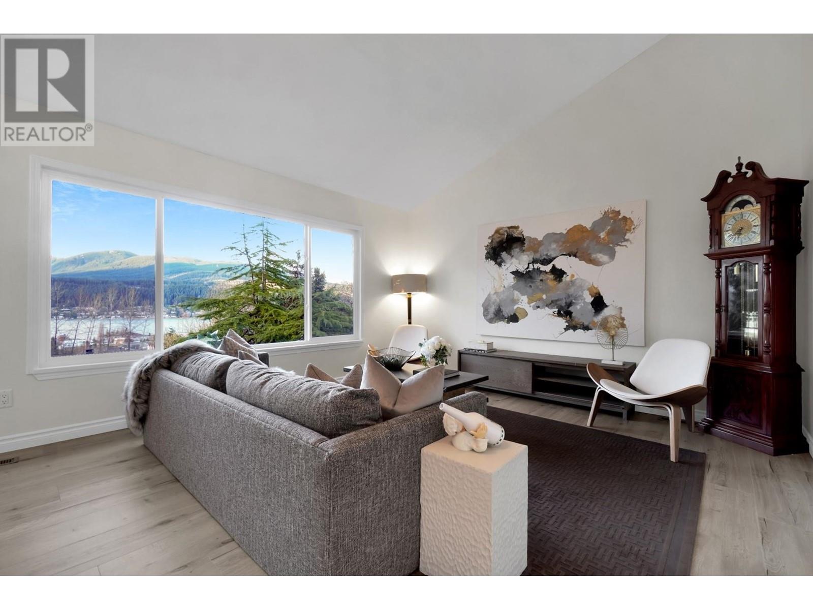 7 Noble Court, Port Moody, British Columbia  V3H 3Z5 - Photo 5 - R2814585