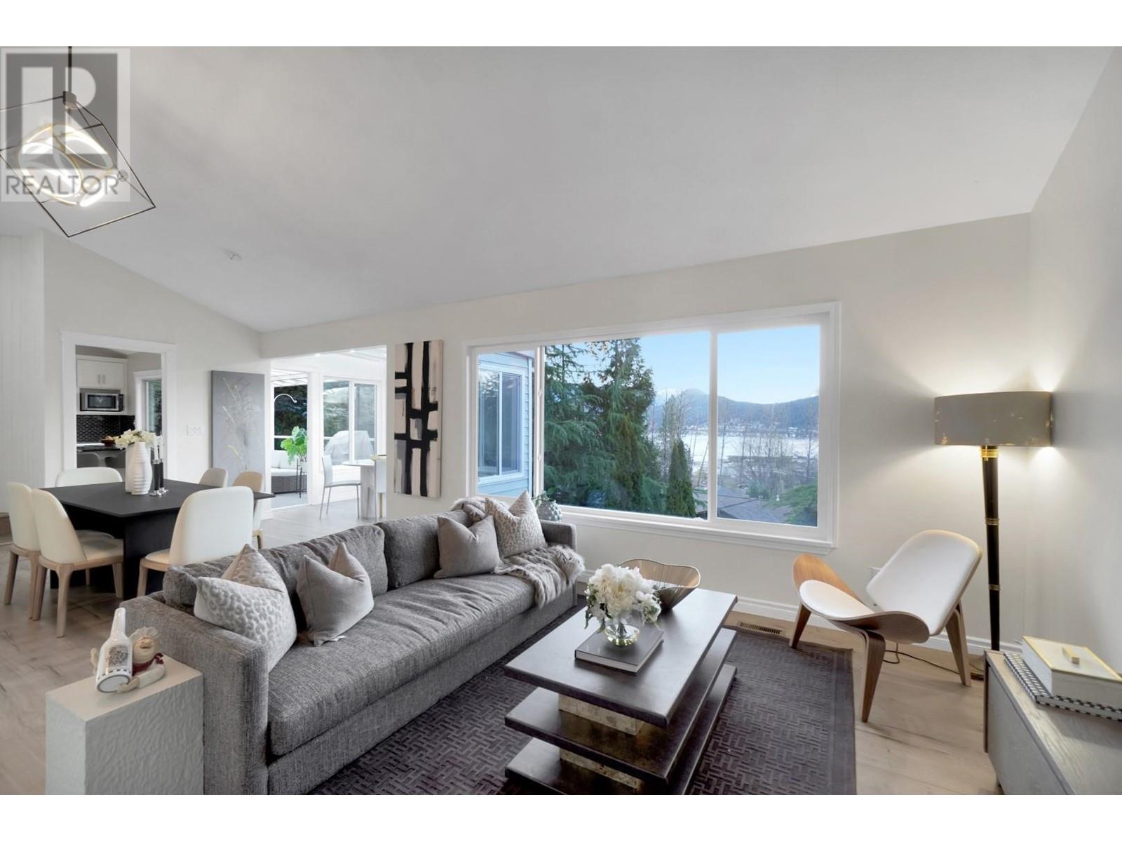 7 Noble Court, Port Moody, British Columbia  V3H 3Z5 - Photo 9 - R2814585