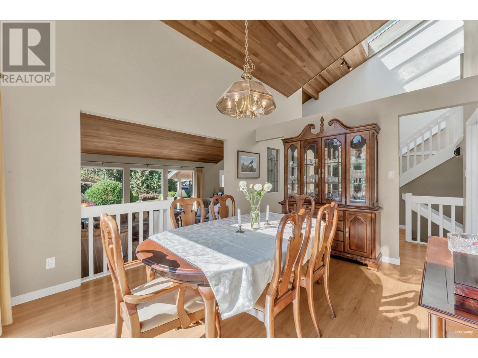 3704 Southridge Place, West Vancouver, British Columbia  V7V 3H8 - Photo 11 - R2814606