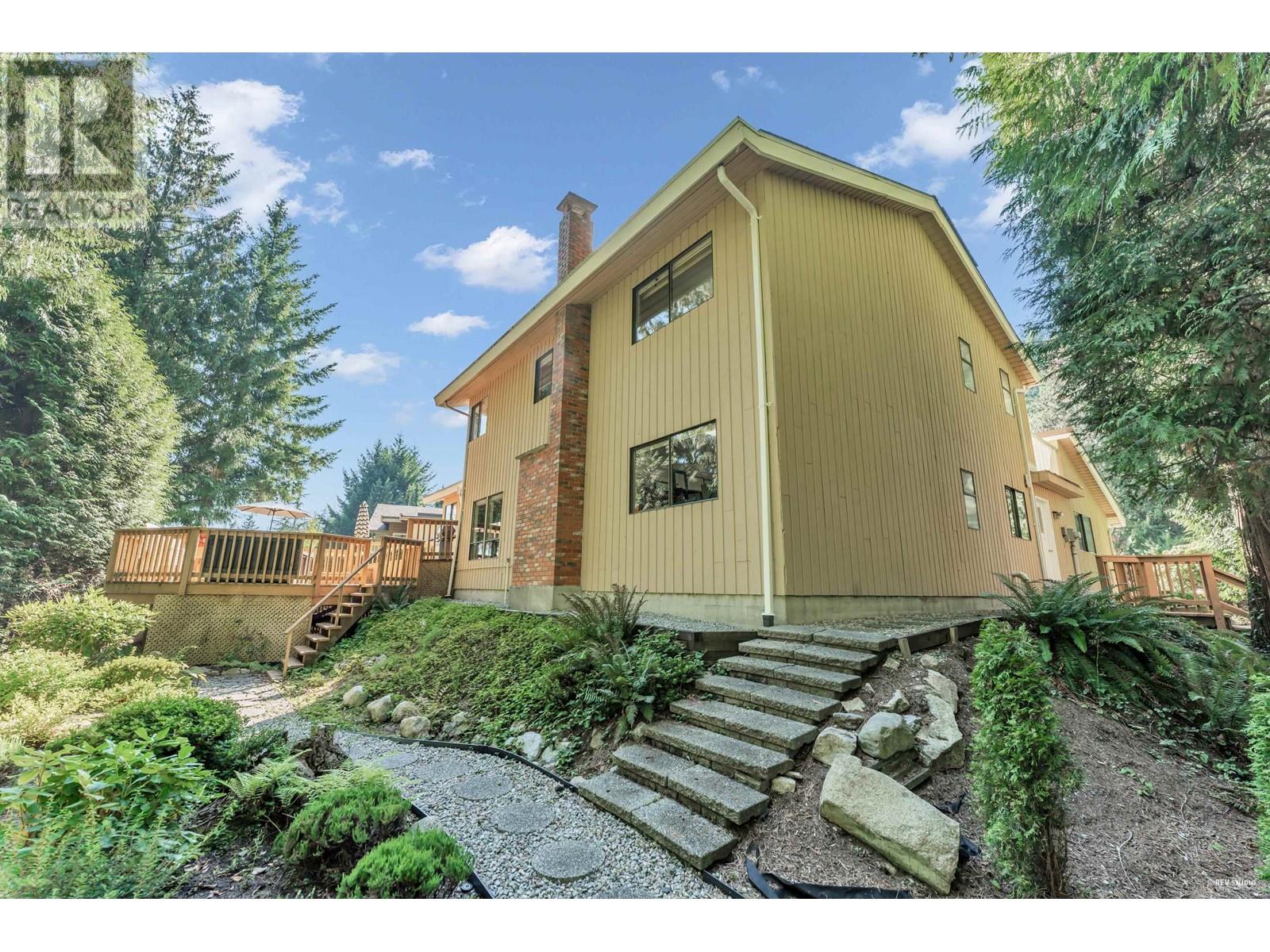 3704 Southridge Place, West Vancouver, British Columbia  V7V 3H8 - Photo 39 - R2814606