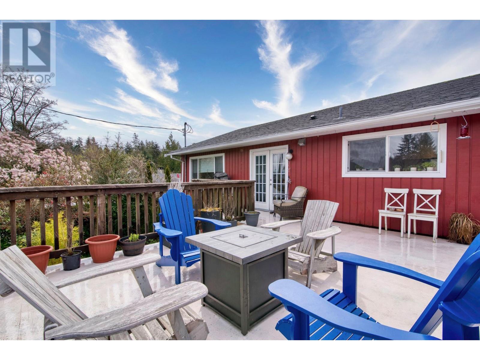 723 Dogwood Road, Gibsons, British Columbia  V0N 1V8 - Photo 18 - R2814621