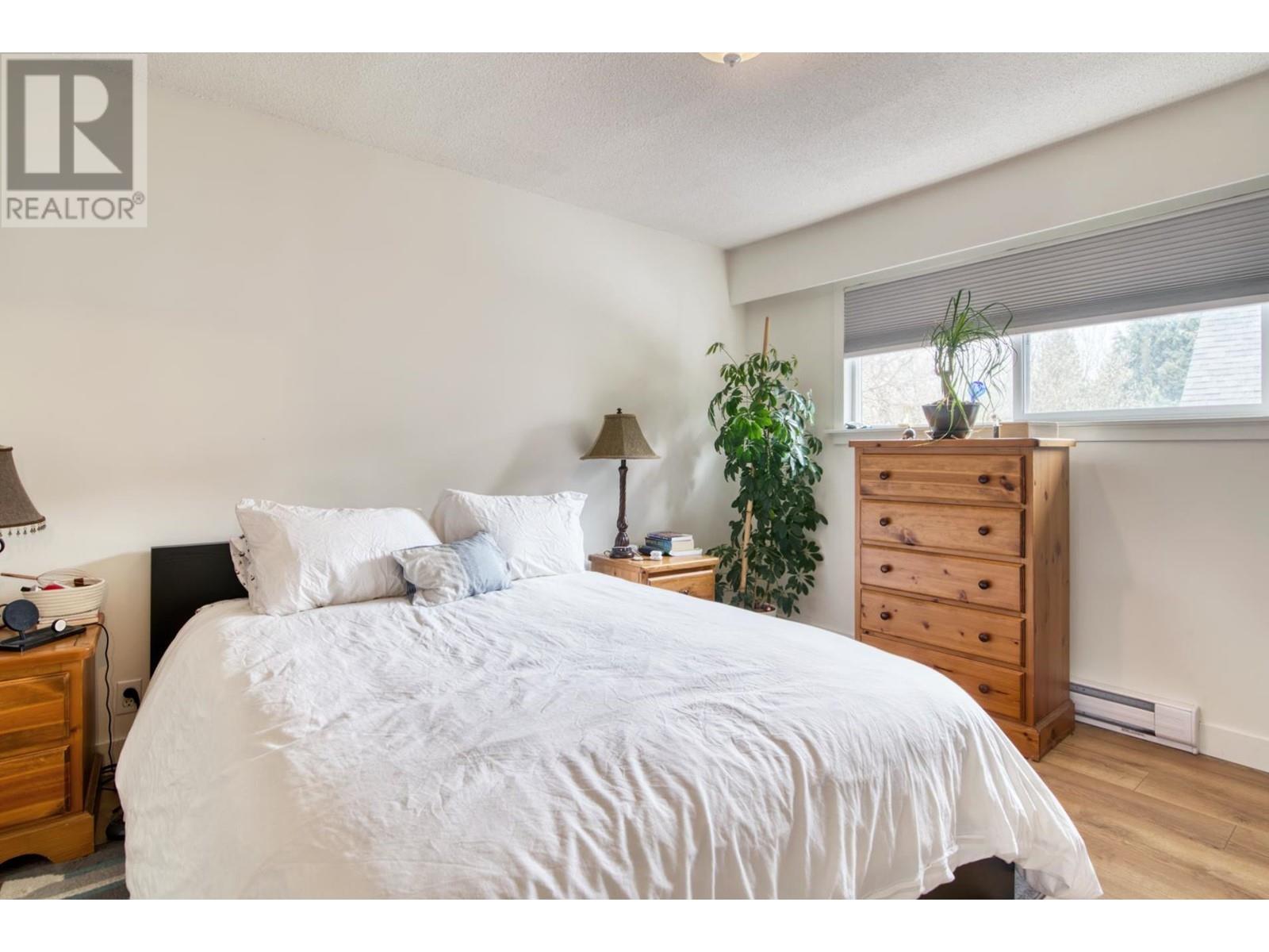 723 Dogwood Road, Gibsons, British Columbia  V0N 1V8 - Photo 25 - R2814621