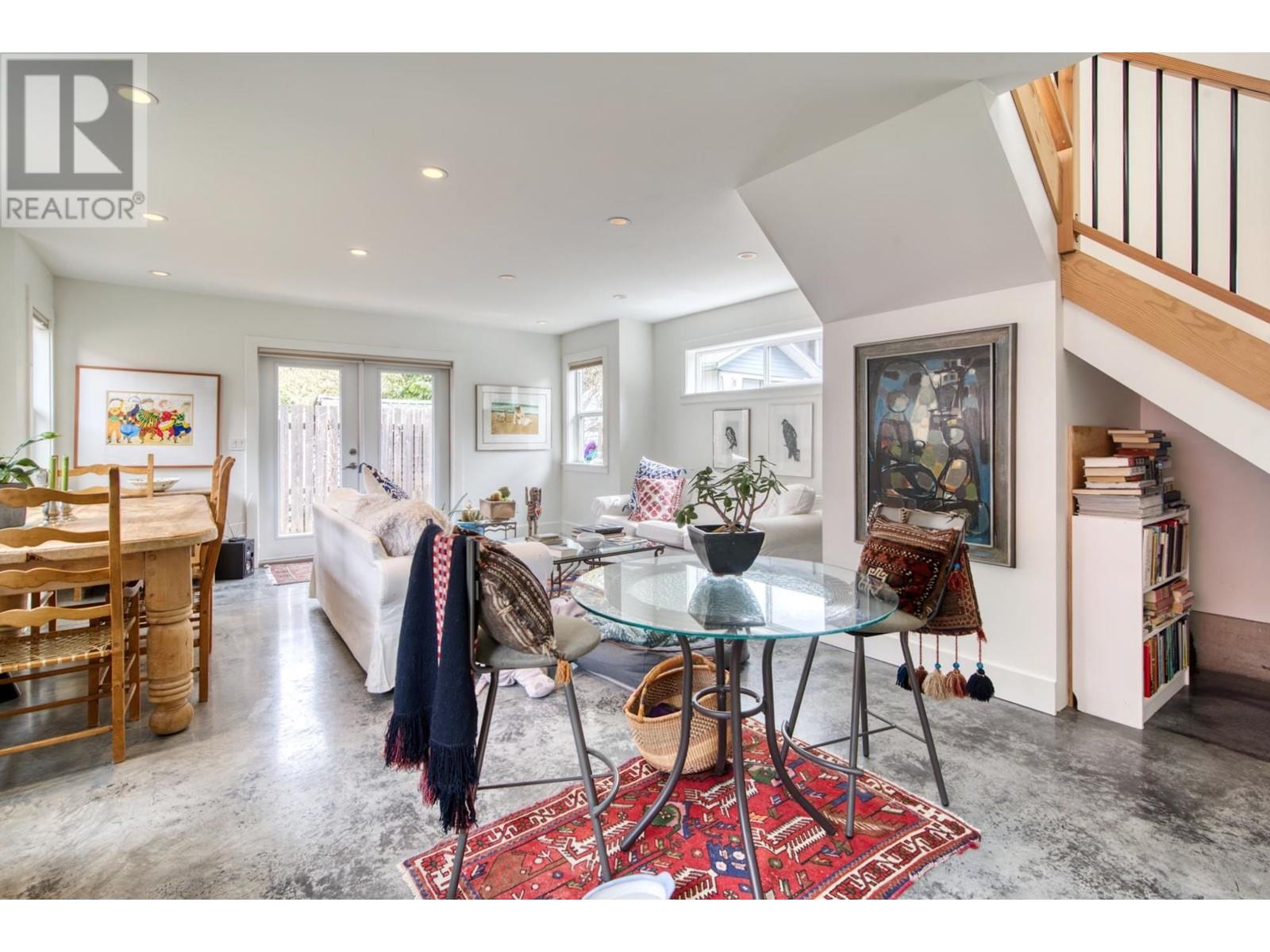 723 Dogwood Road, Gibsons, British Columbia  V0N 1V8 - Photo 7 - R2814621