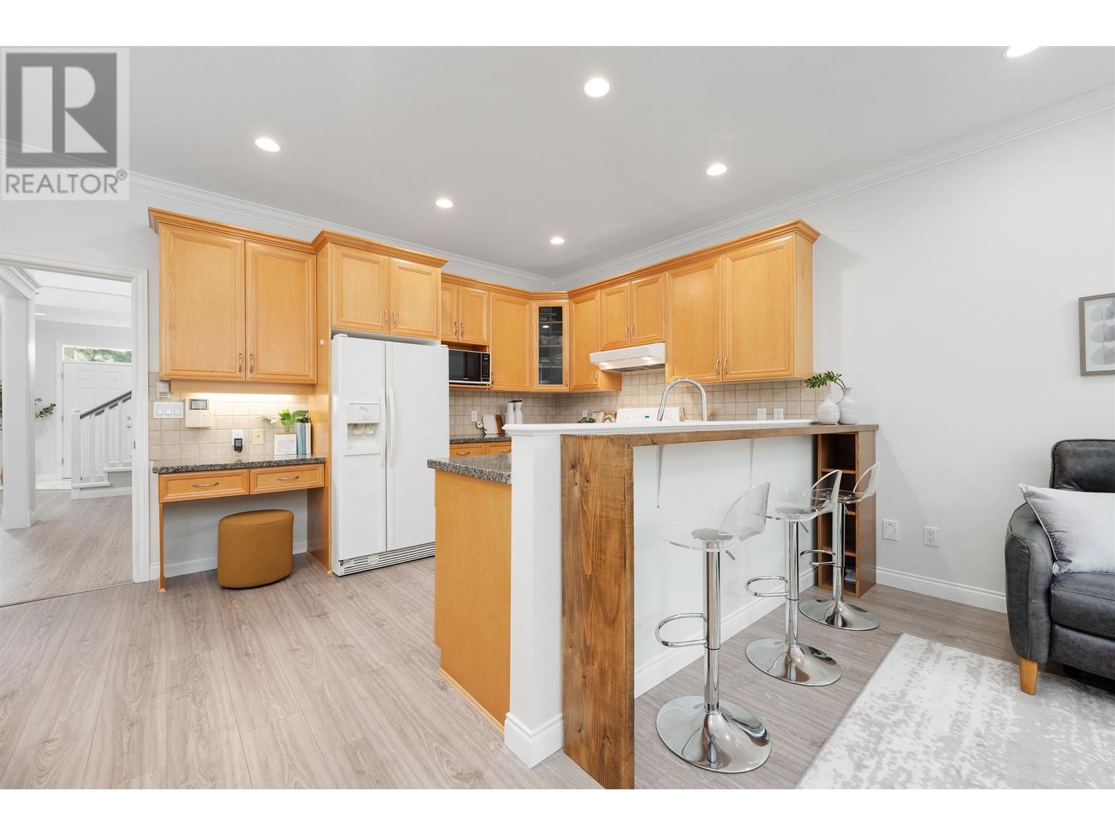 9213 Evancio Crescent, Richmond, British Columbia  V7E 5W7 - Photo 10 - R2814658