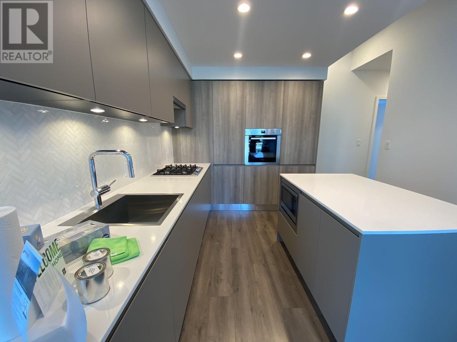 605 3809 Evergreen Place, Burnaby, British Columbia  V3J 0M1 - Photo 4 - R2814689