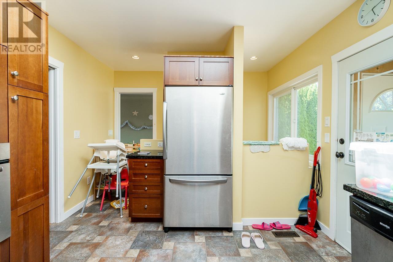 4871 Highlawn Drive, Burnaby, British Columbia  V5C 3T2 - Photo 6 - R2814721