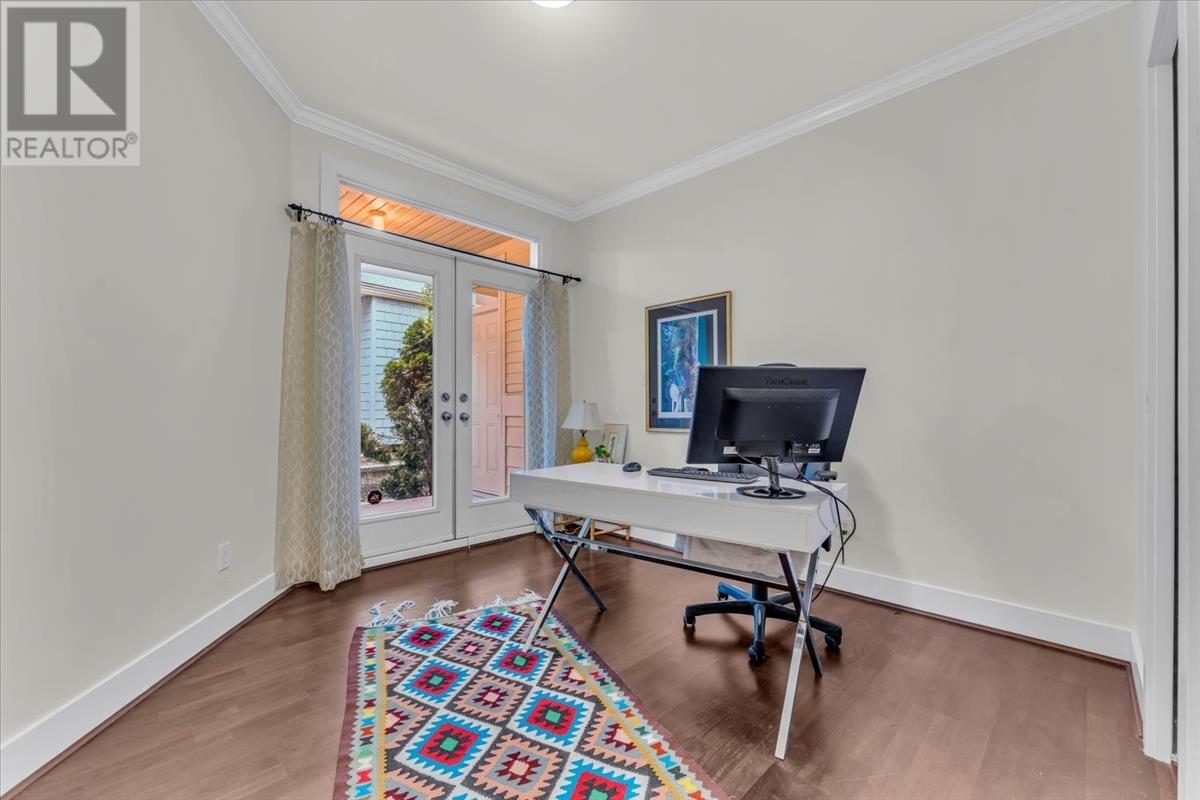 266 W 17th Street, North Vancouver, British Columbia  V7M 1V6 - Photo 17 - R2814443