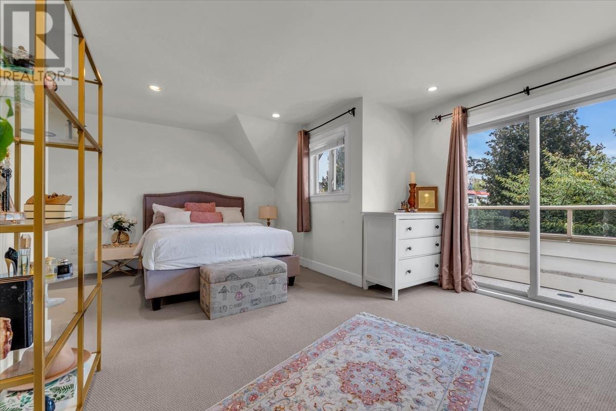 266 W 17th Street, North Vancouver, British Columbia  V7M 1V6 - Photo 19 - R2814443