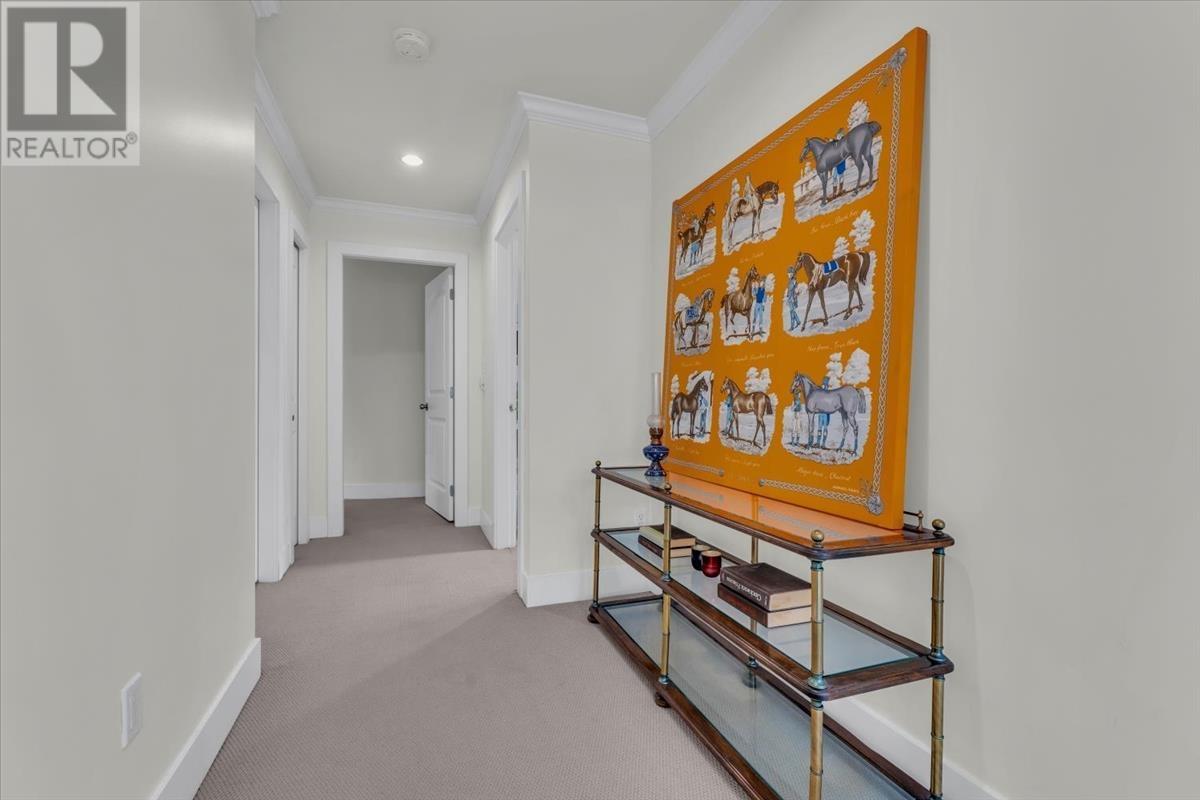 266 W 17th Street, North Vancouver, British Columbia  V7M 1V6 - Photo 18 - R2814443