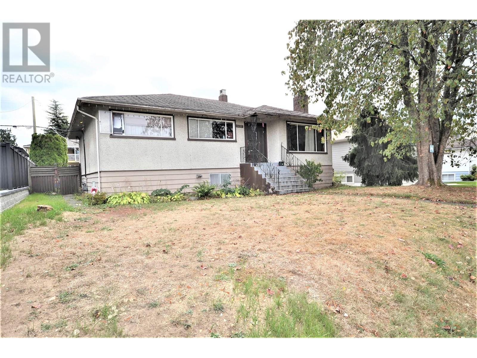 8584 KARRMAN AVENUE, burnaby, British Columbia