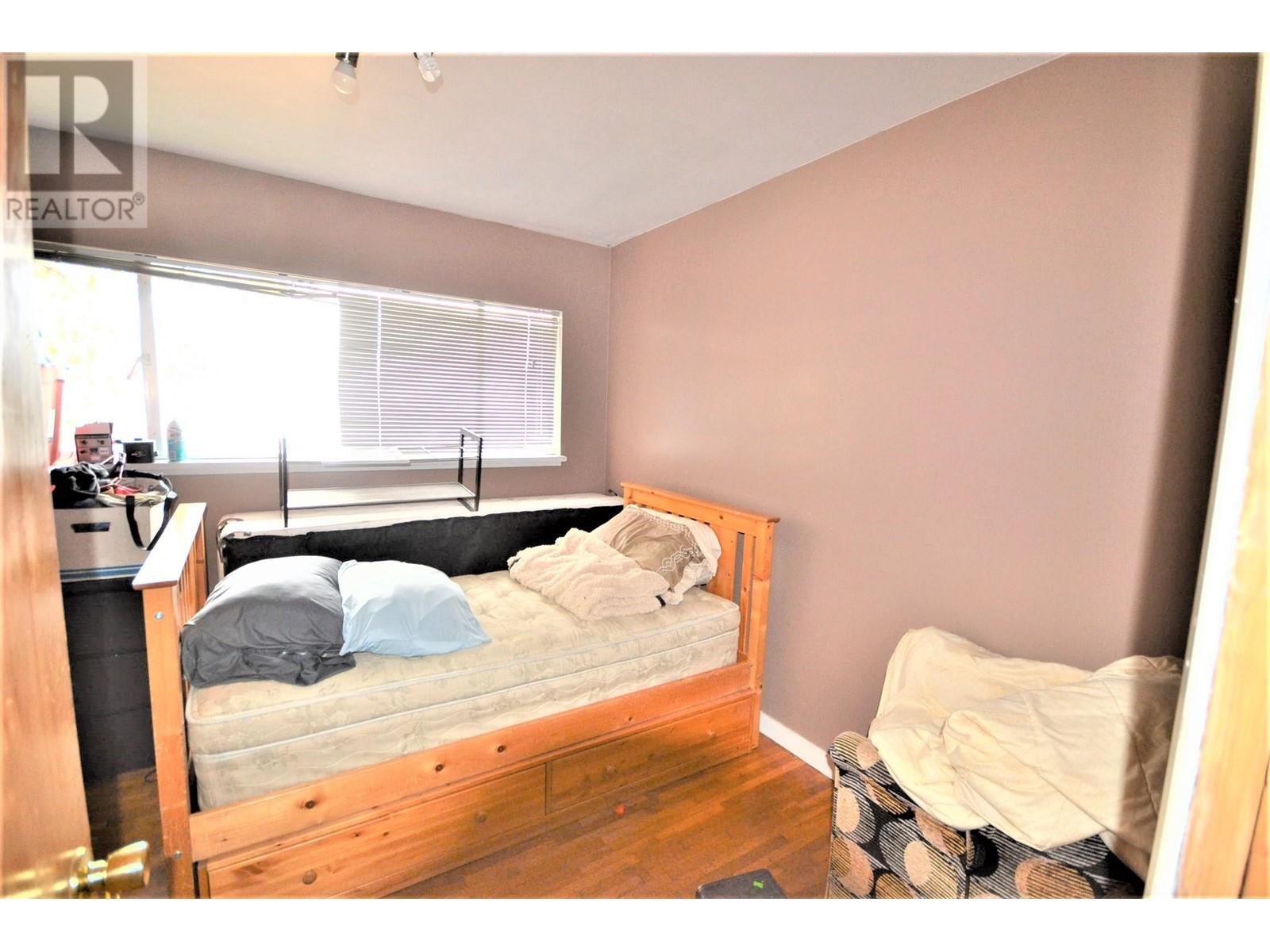 8584 Karrman Avenue, Burnaby, British Columbia  V3N 2M2 - Photo 17 - R2814124