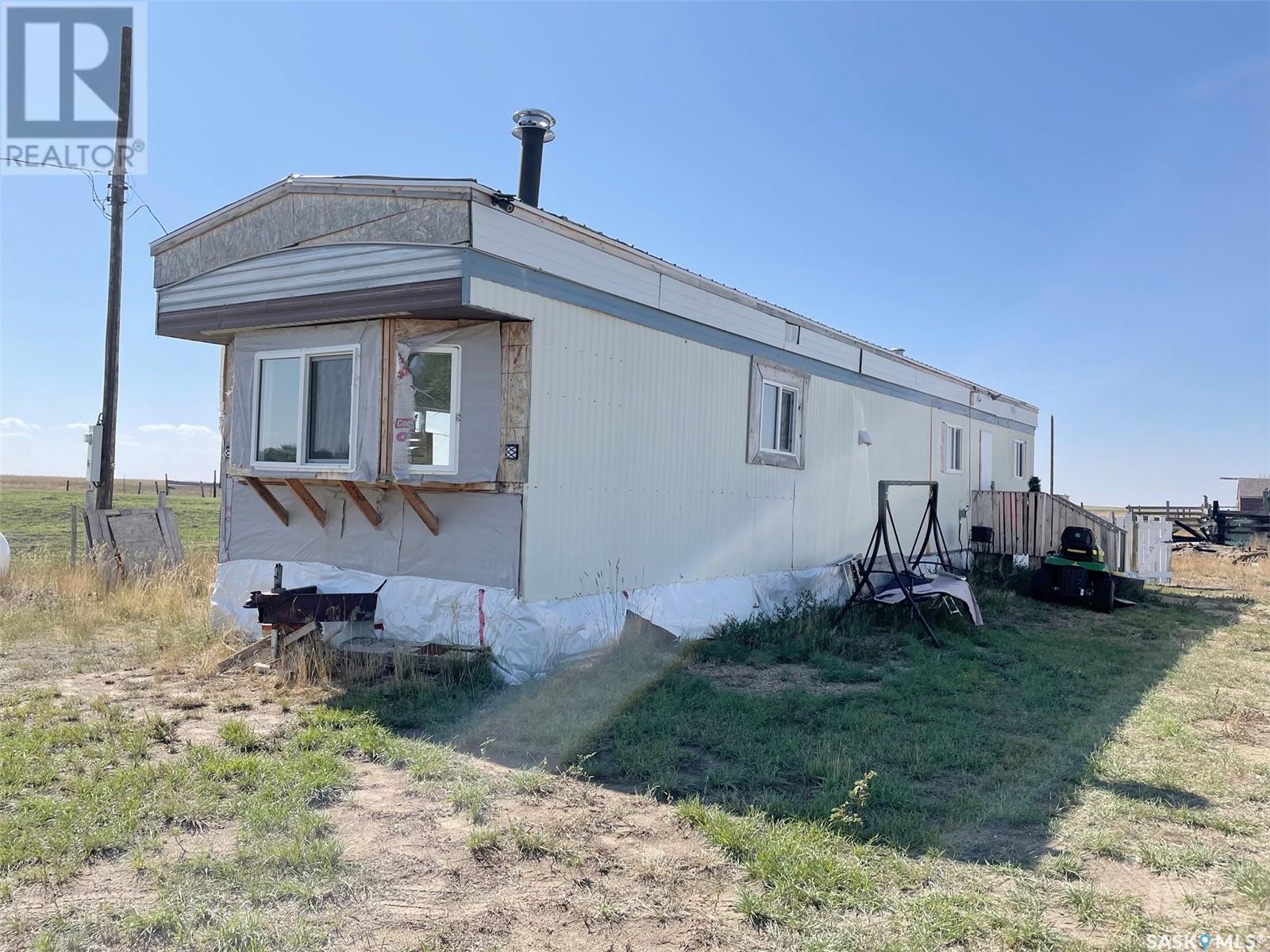 Anderson Acreage, Lake Johnston Rm No. 102, Saskatchewan  S0H 3G0 - Photo 1 - SK945163