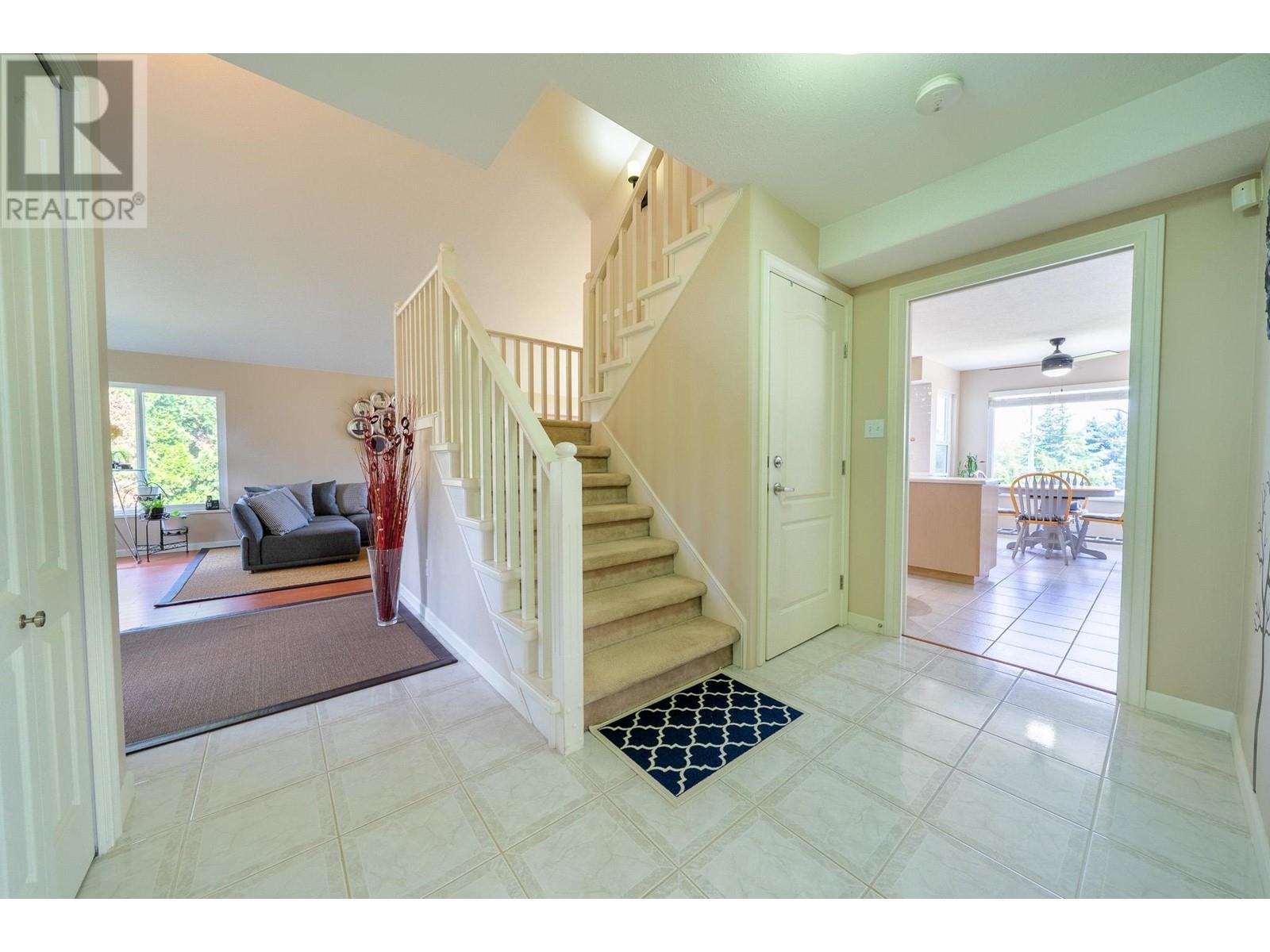 1053 Langara Court, Coquitlam, British Columbia  V3C 6B4 - Photo 20 - R2814785