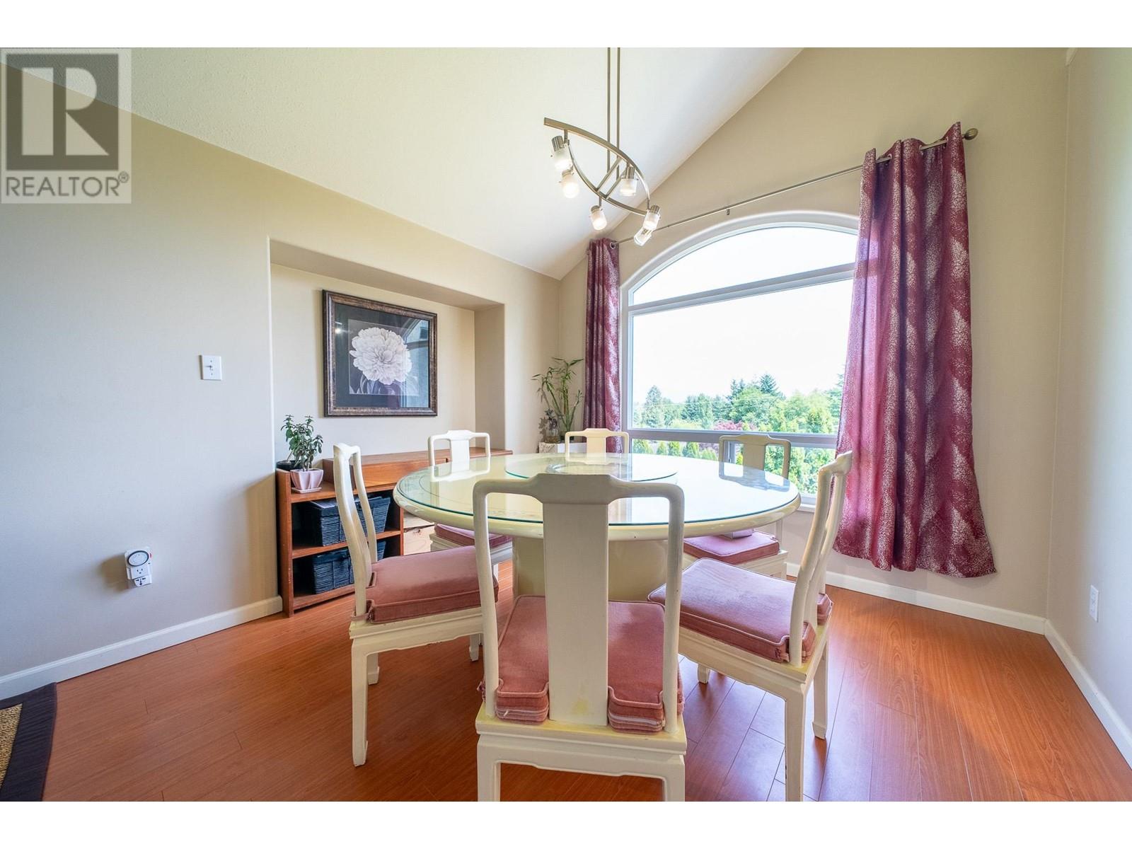 1053 Langara Court, Coquitlam, British Columbia  V3C 6B4 - Photo 6 - R2814785
