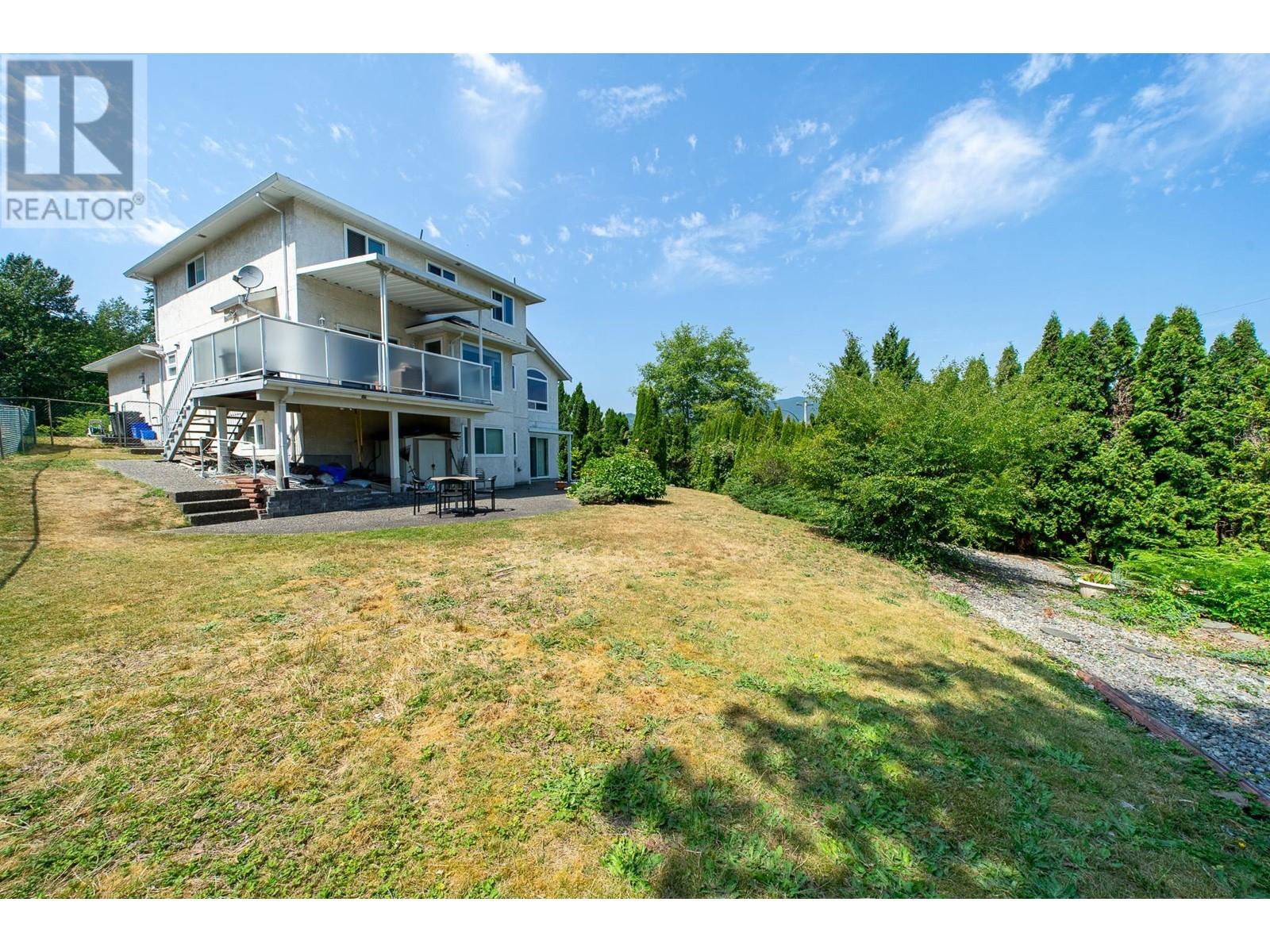 1053 Langara Court, Coquitlam, British Columbia  V3C 6B4 - Photo 30 - R2814785