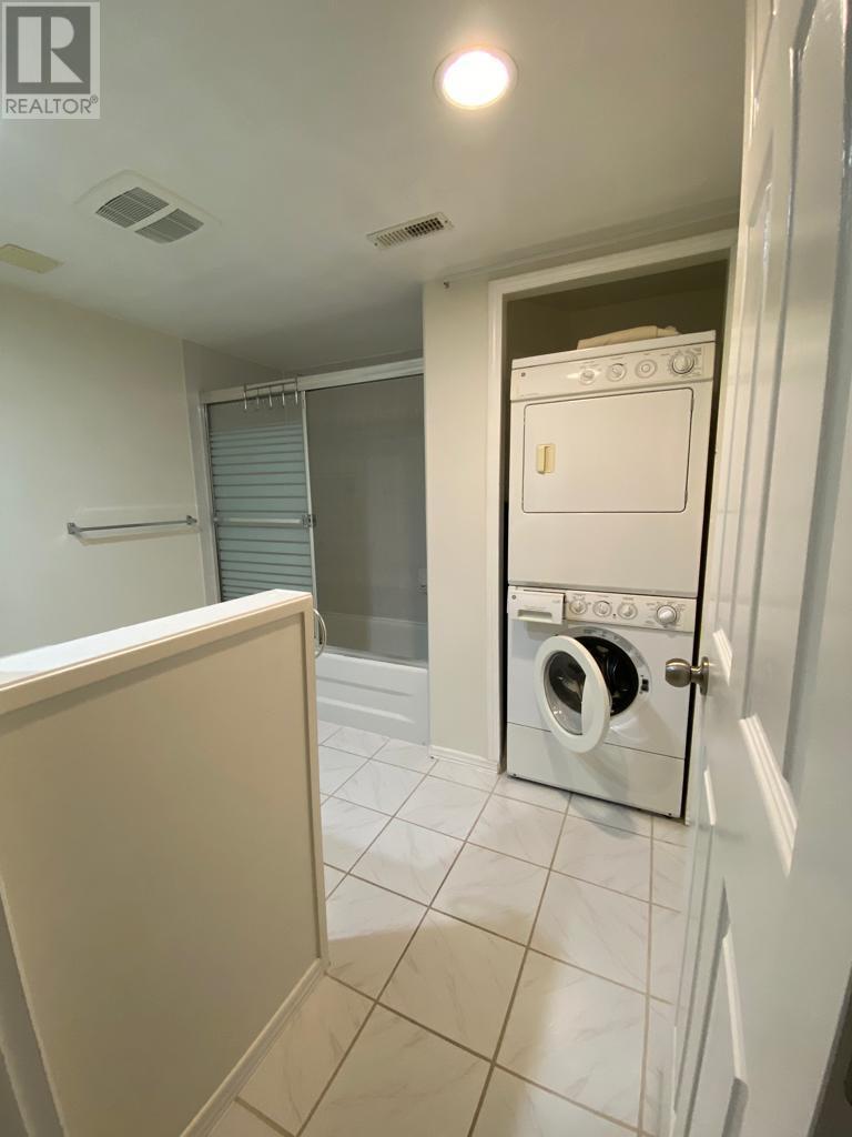1053 Langara Court, Coquitlam, British Columbia  V3C 6B4 - Photo 38 - R2814785
