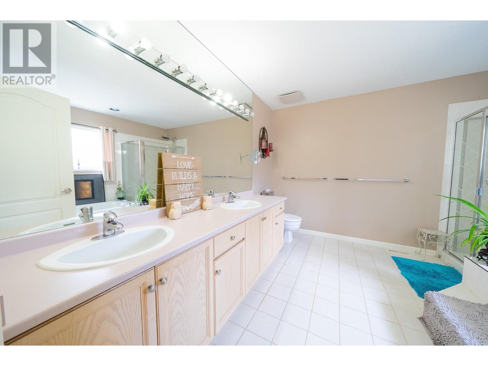 1053 Langara Court, Coquitlam, British Columbia  V3C 6B4 - Photo 25 - R2814785