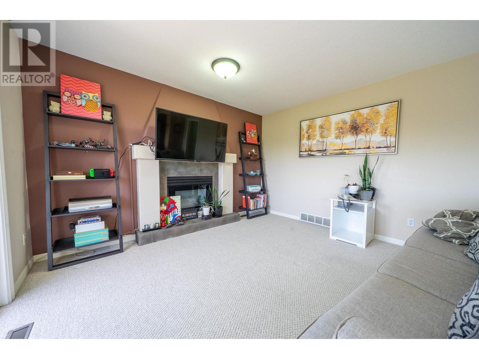 1053 Langara Court, Coquitlam, British Columbia  V3C 6B4 - Photo 11 - R2814785