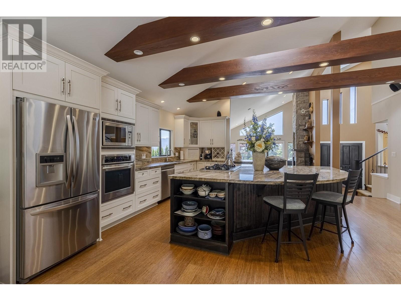 34 Darney Bay, Port Moody, British Columbia  V3H 3T9 - Photo 2 - R2814920