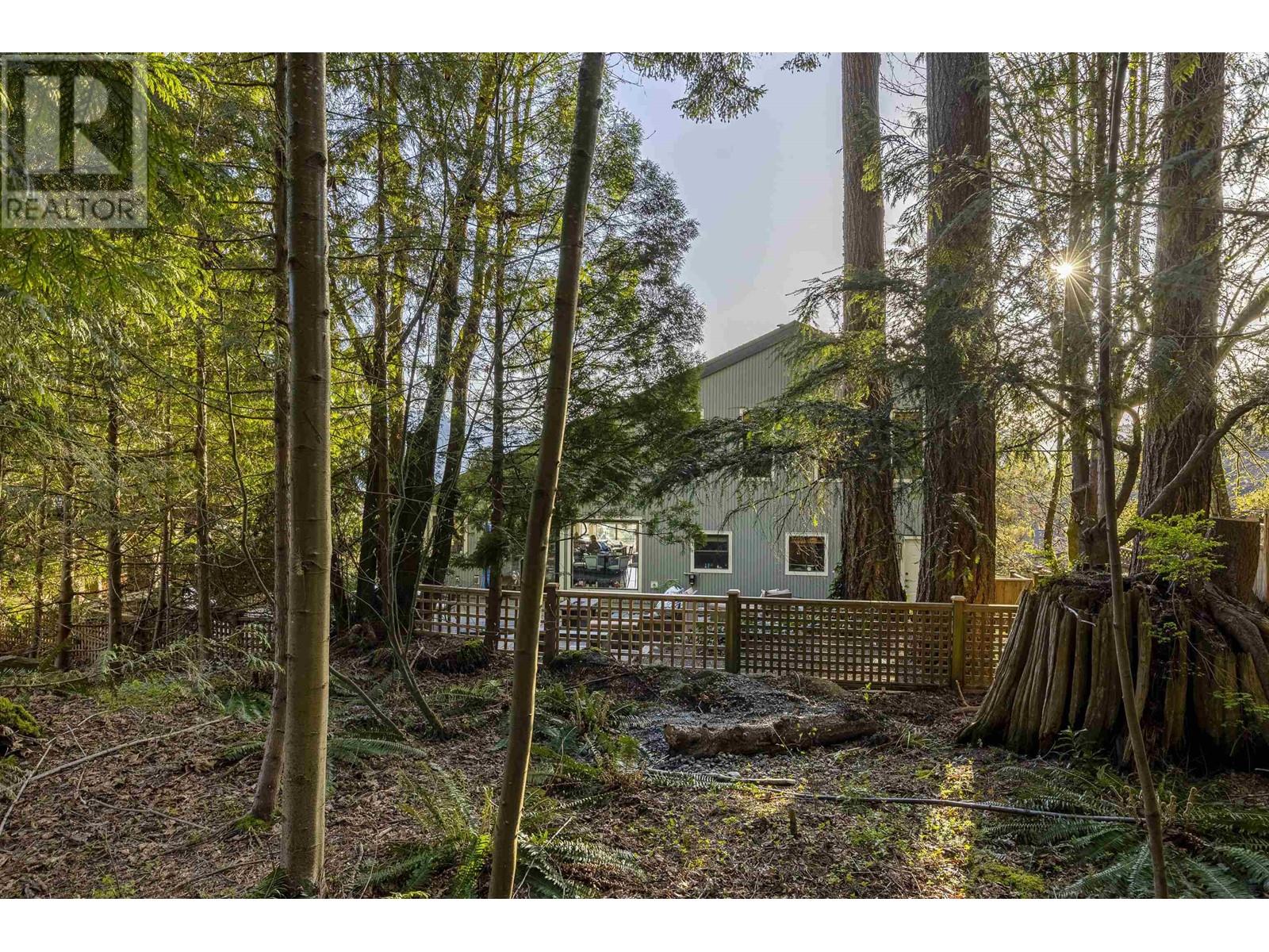 34 Darney Bay, Port Moody, British Columbia  V3H 3T9 - Photo 38 - R2814920