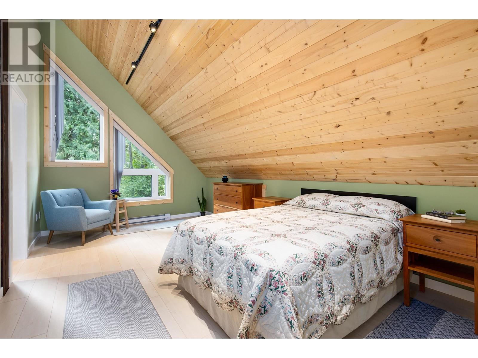 1033 Cedar Grove Road, Pemberton, British Columbia  V0N 2L2 - Photo 13 - R2814939