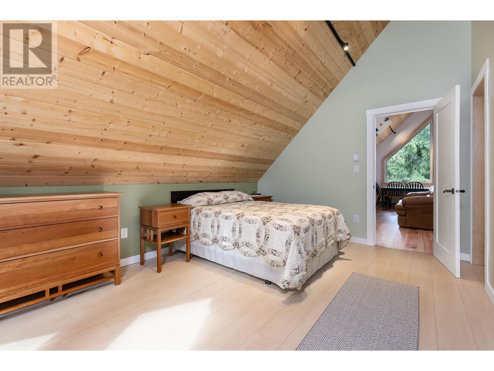 1033 Cedar Grove Road, Pemberton, British Columbia  V0N 2L2 - Photo 15 - R2814939