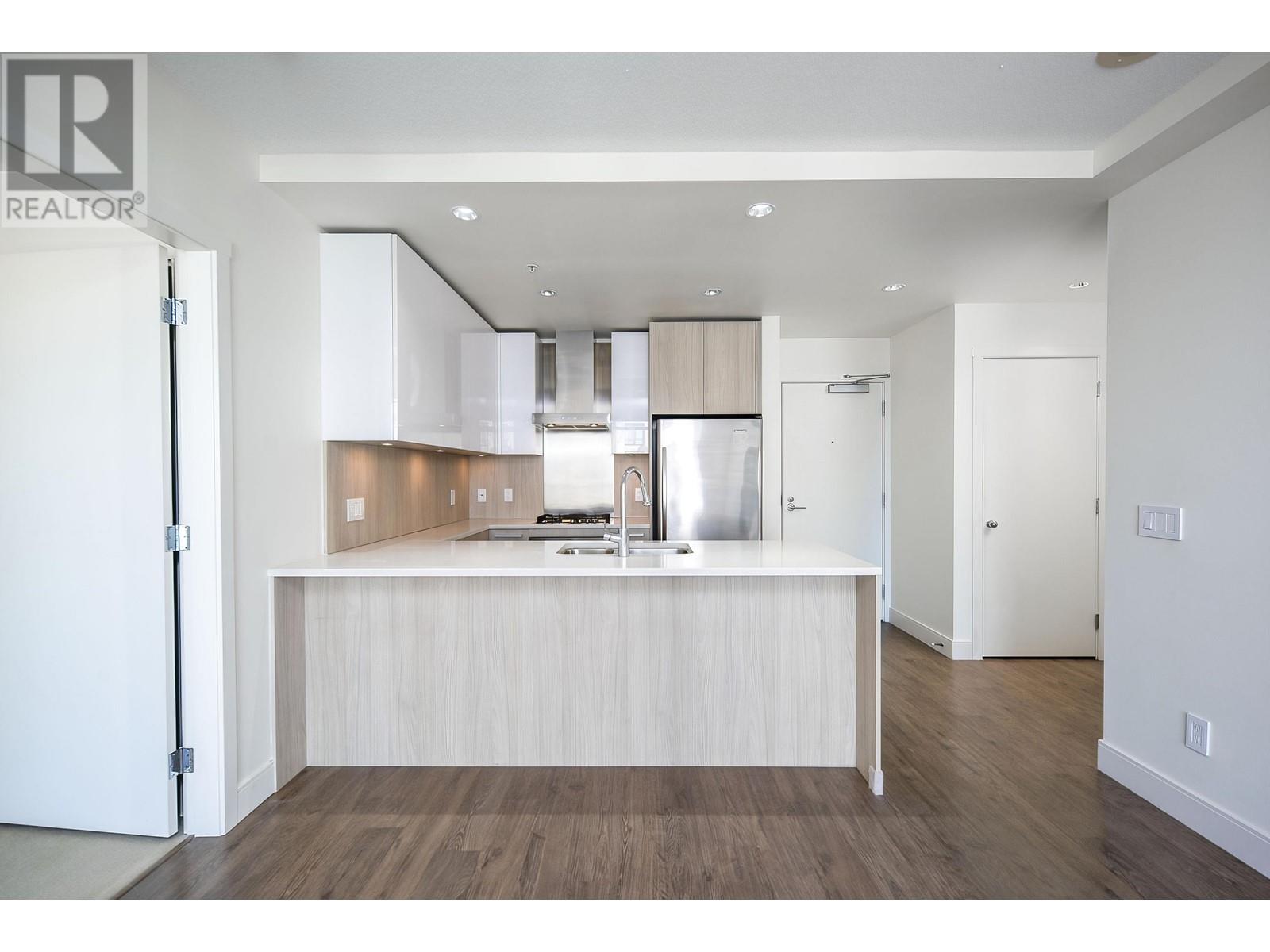 2807 3007 Glen Drive, Coquitlam, British Columbia  V3B 0L8 - Photo 22 - R2811201