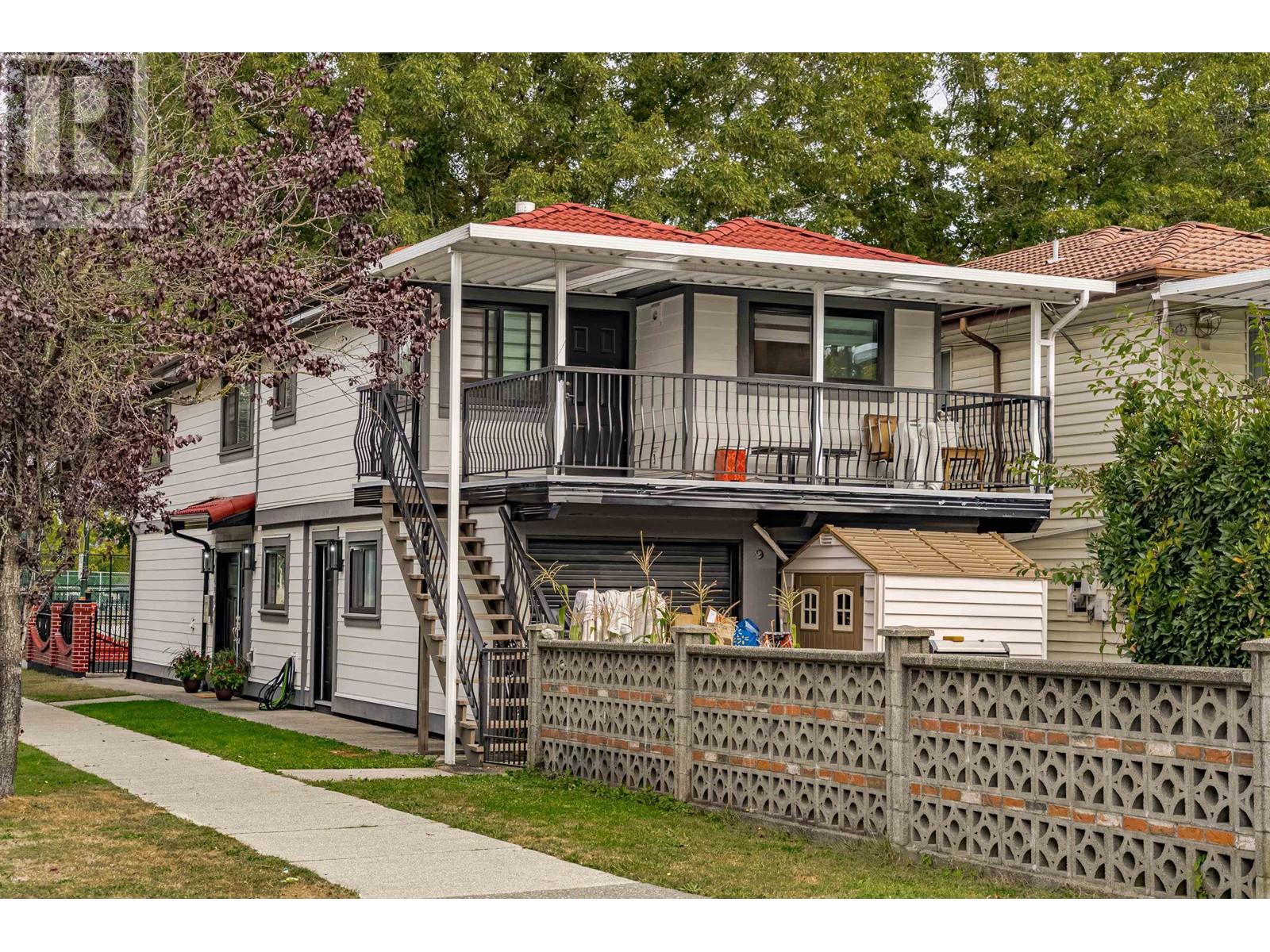 4320 Sidney Street, Vancouver, British Columbia  V5N 5S3 - Photo 5 - R2814602