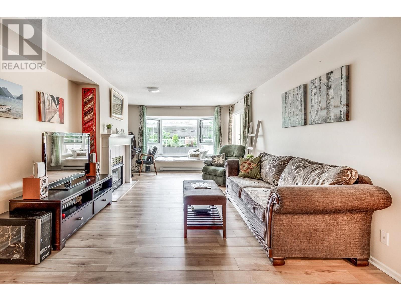 102 501 Cochrane Avenue, Coquitlam, British Columbia  V3J 7W5 - Photo 8 - R2790269