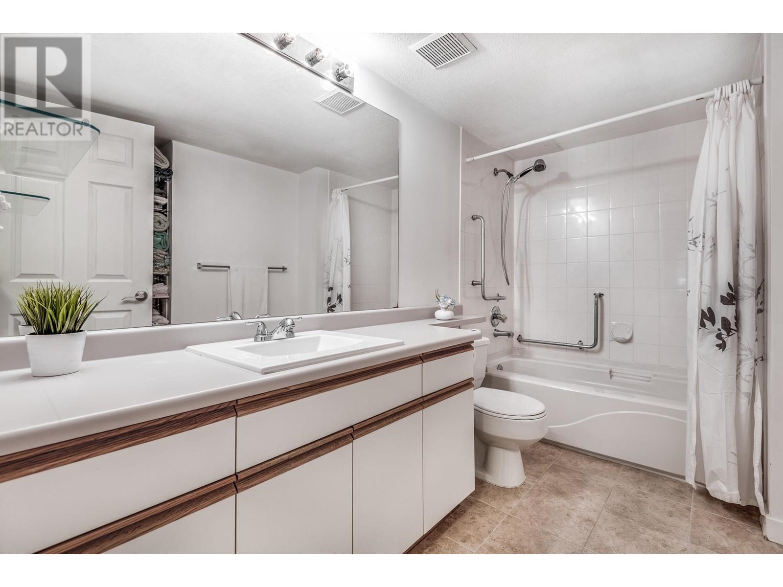 102 501 Cochrane Avenue, Coquitlam, British Columbia  V3J 7W5 - Photo 22 - R2790269