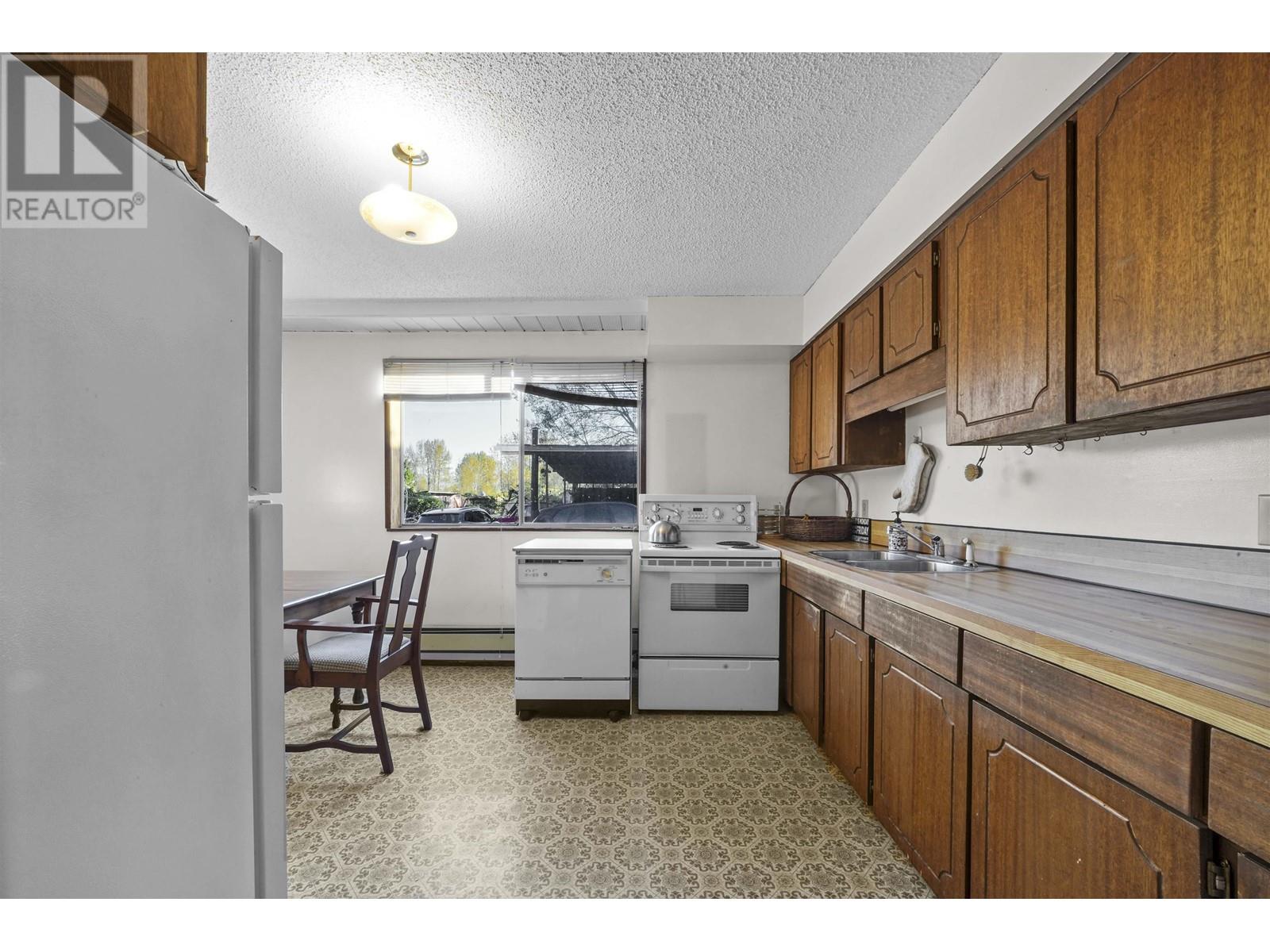 412 Prairie Avenue, Port Coquitlam, British Columbia  V3E 0A6 - Photo 16 - R2814976
