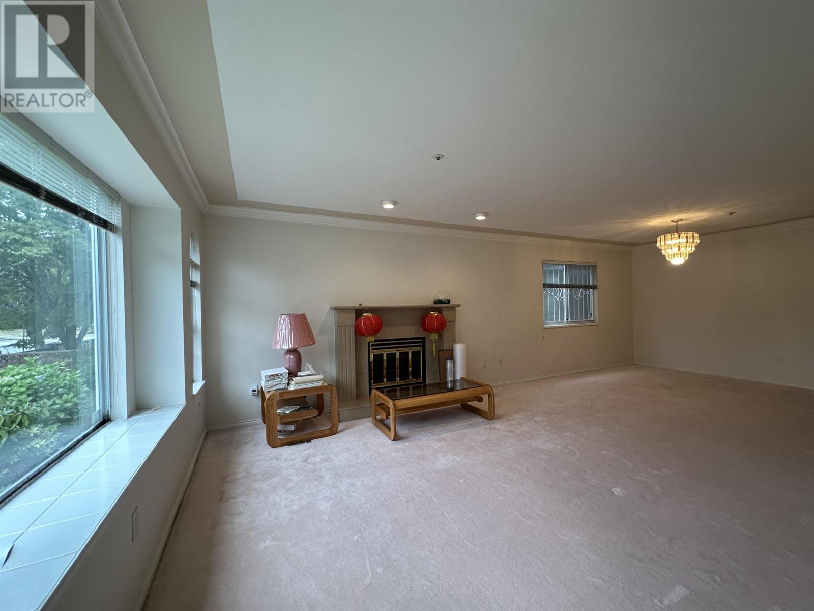 128 W 48th Avenue, Vancouver, British Columbia  V5Y 2Y7 - Photo 6 - R2815012