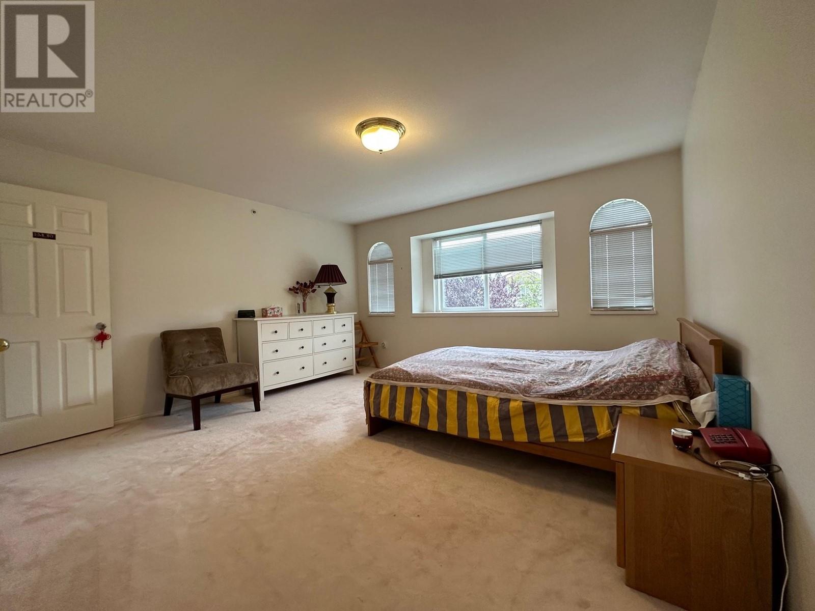 128 W 48th Avenue, Vancouver, British Columbia  V5Y 2Y7 - Photo 9 - R2815012
