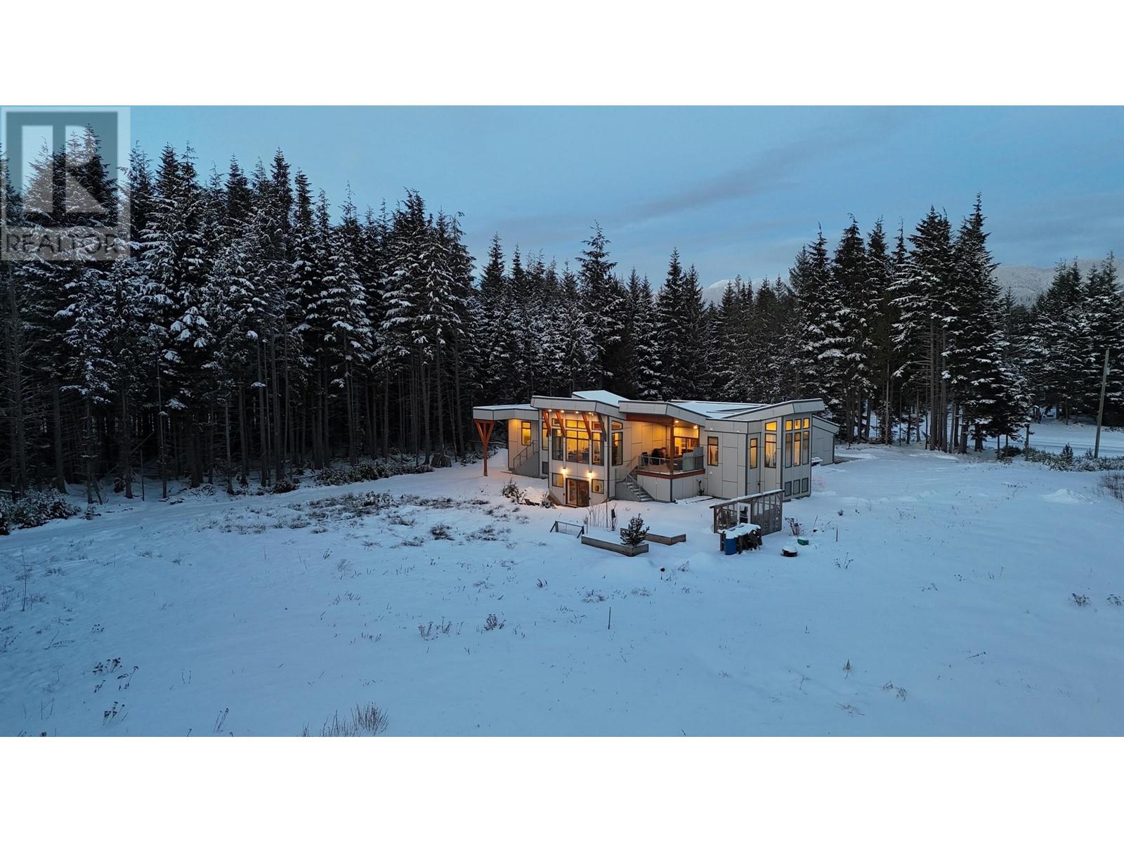 69 Elderberry Street, Kitimat, British Columbia  V8C 0A9 - Photo 3 - R2814519