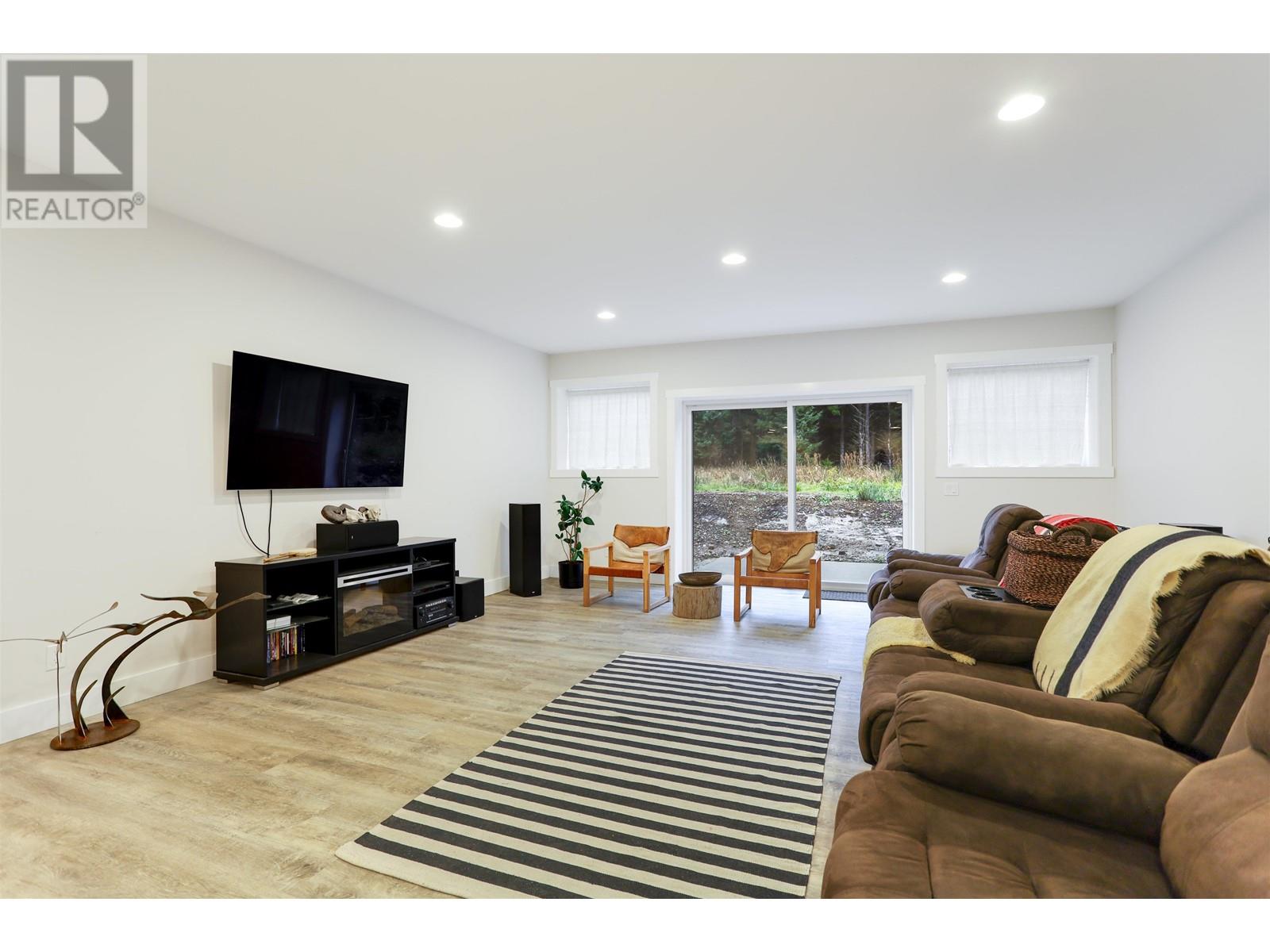 69 Elderberry Street, Kitimat, British Columbia  V8C 0A9 - Photo 32 - R2814519