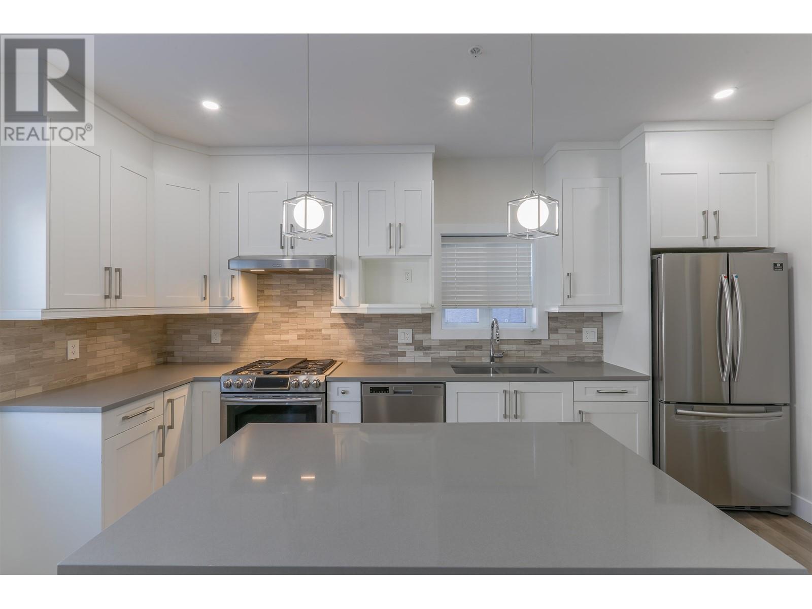 2255 E 35th Avenue, Vancouver, British Columbia  V5P 1C1 - Photo 6 - R2808048
