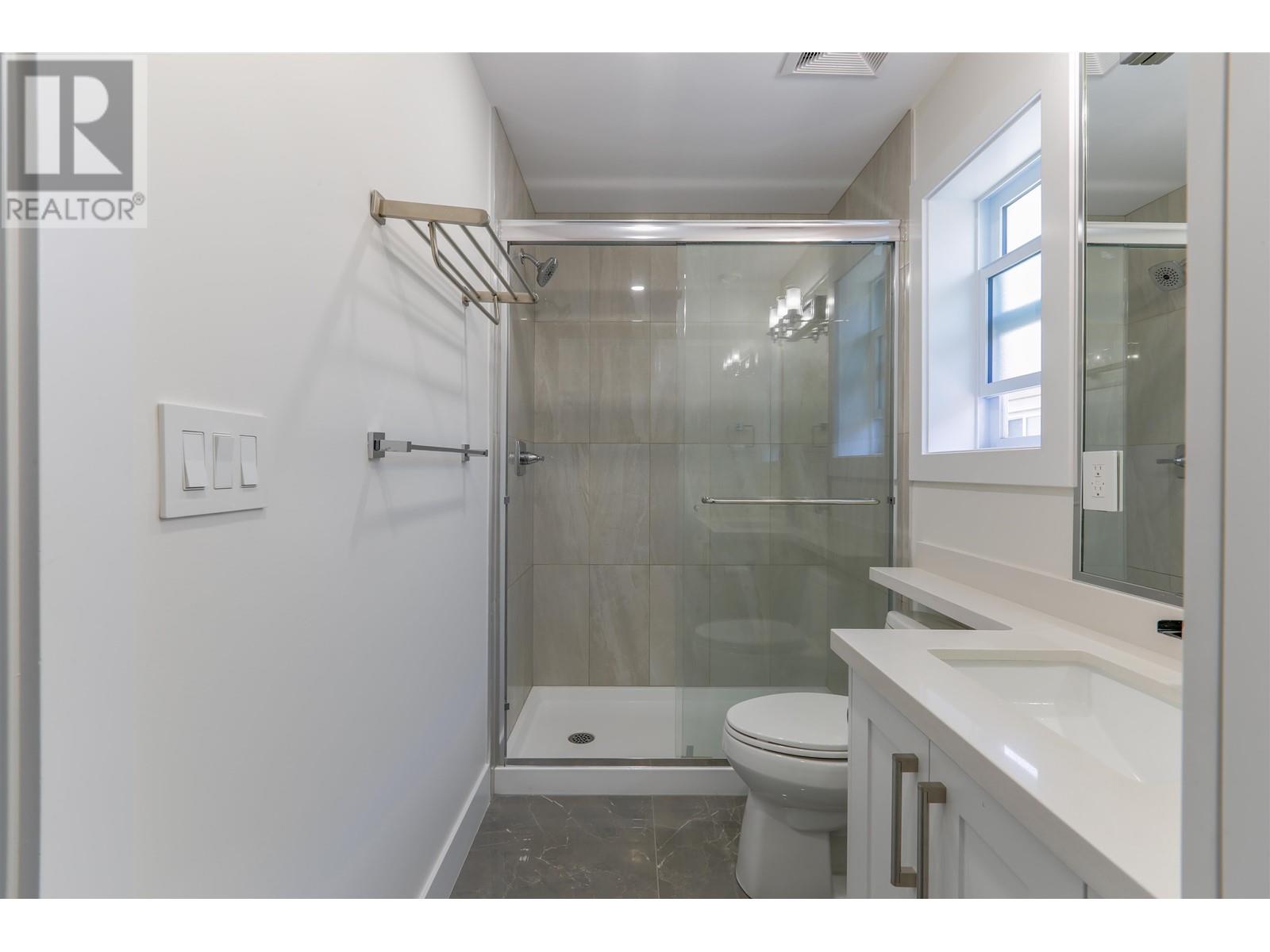 2255 E 35th Avenue, Vancouver, British Columbia  V5P 1C1 - Photo 13 - R2808048