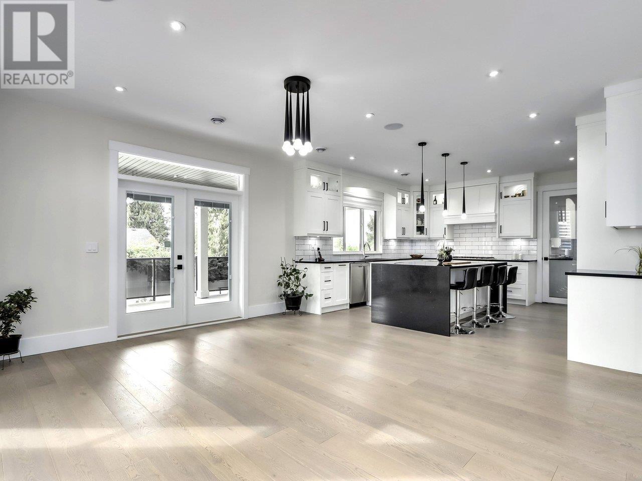708 Austin Avenue, Coquitlam, British Columbia  V3K 3N1 - Photo 8 - R2812677