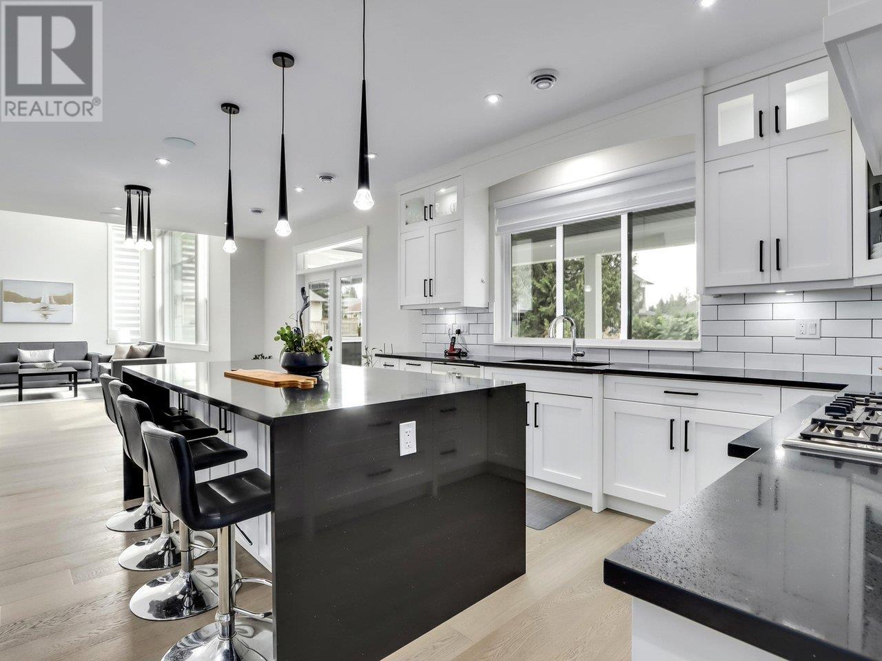 708 Austin Avenue, Coquitlam, British Columbia  V3K 3N1 - Photo 6 - R2812677