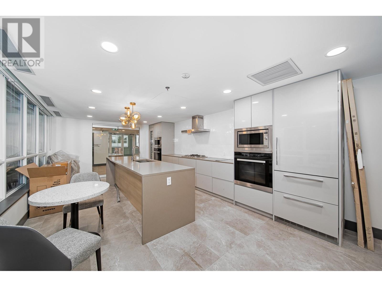 203 1632 Lions Gate Lane, North Vancouver, British Columbia  V7P 0E2 - Photo 36 - R2814064