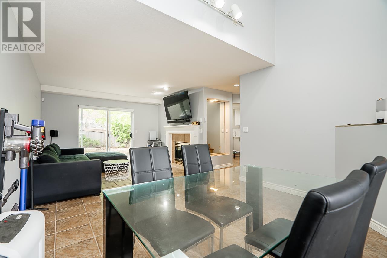 10 2990 Panorama Drive, Coquitlam, British Columbia  V3E 2W5 - Photo 11 - R2814637