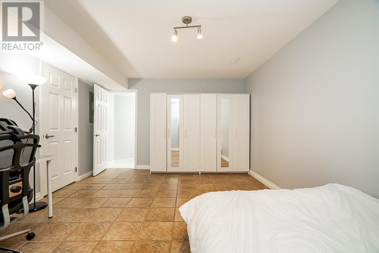 10 2990 Panorama Drive, Coquitlam, British Columbia  V3E 2W5 - Photo 29 - R2814637