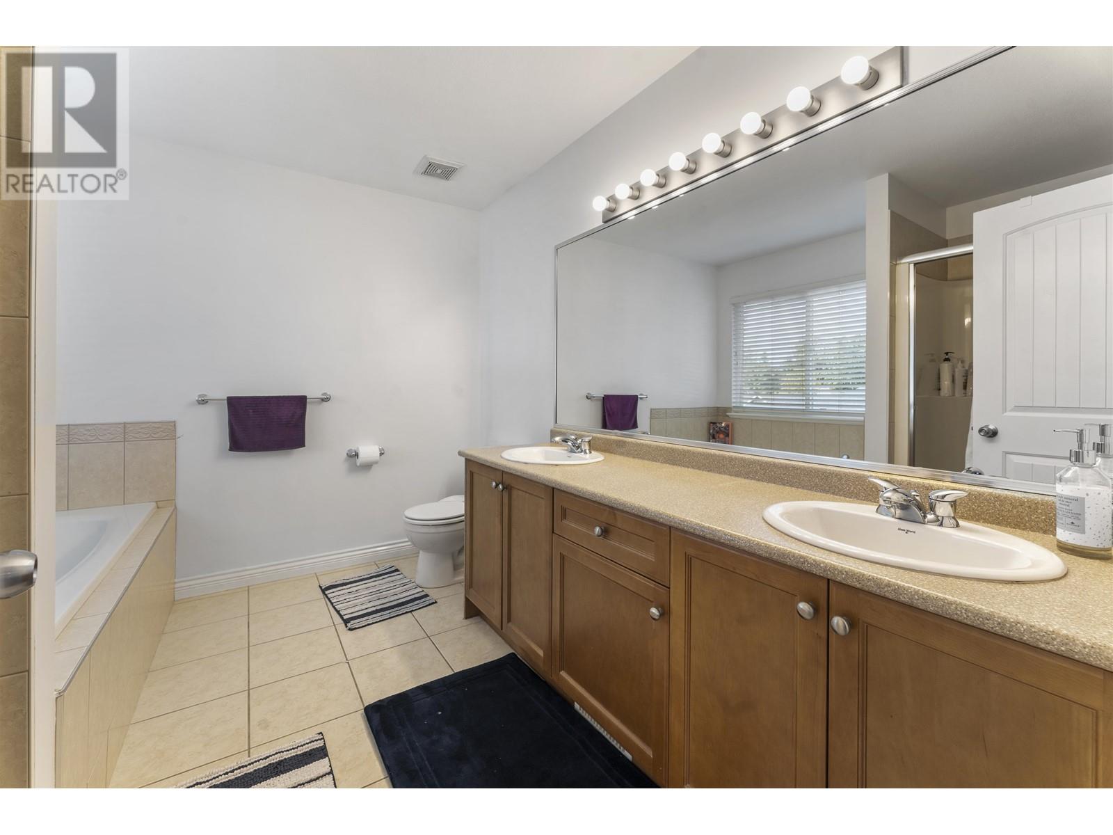 23965 107 Avenue, Maple Ridge, British Columbia  V2W 0B3 - Photo 13 - R2814331