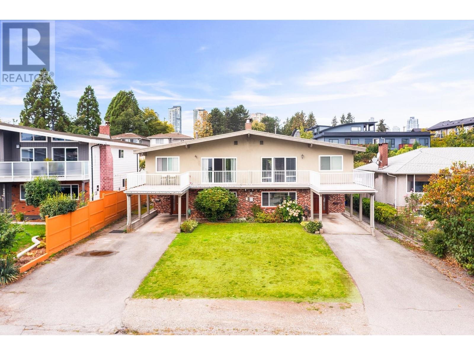 6593 Dufferin Avenue, Burnaby, British Columbia  V5H 3T2 - Photo 1 - R2814972
