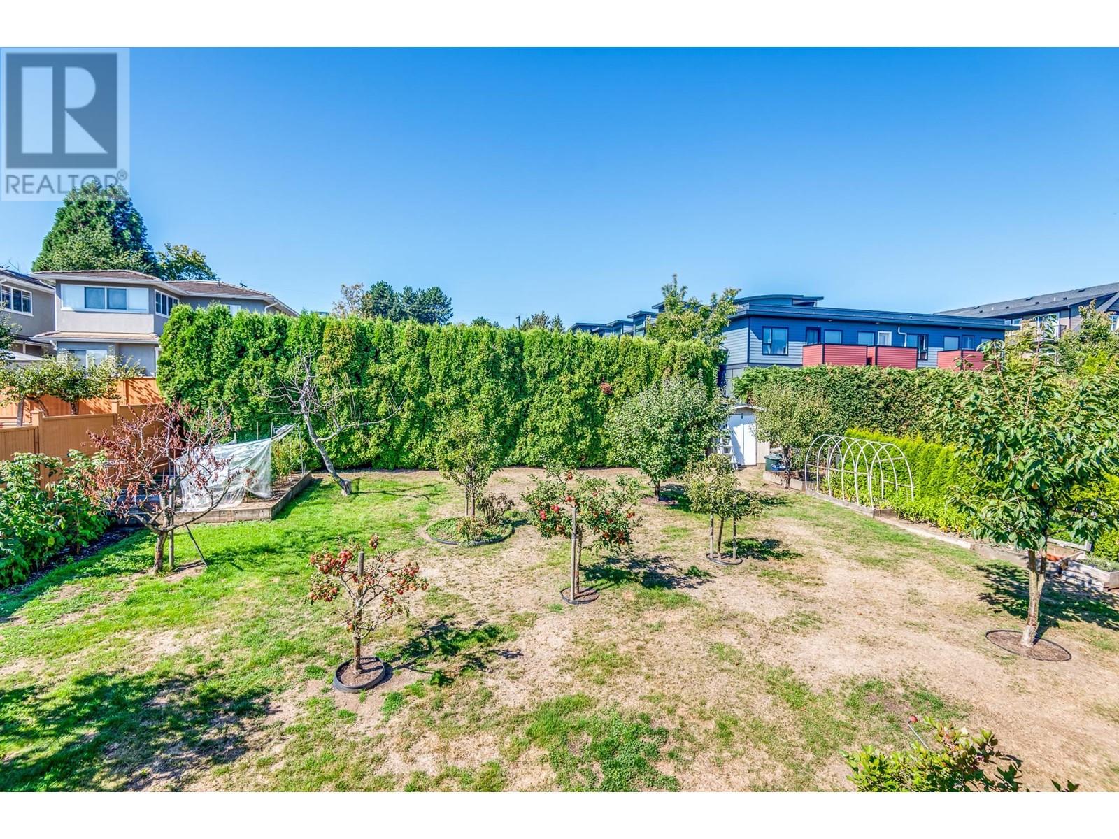 6593 Dufferin Avenue, Burnaby, British Columbia  V5H 3T2 - Photo 31 - R2814972
