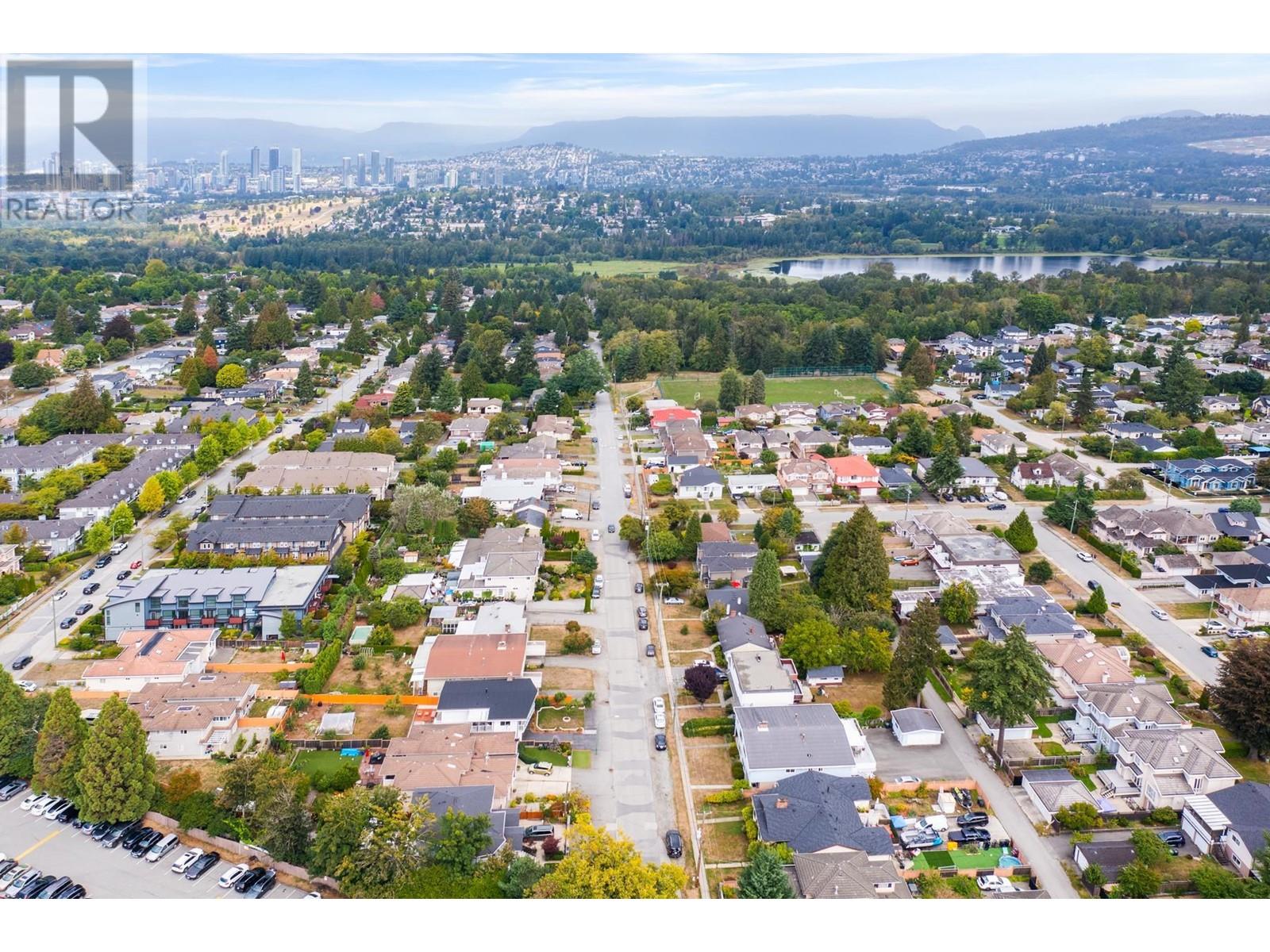 6593 Dufferin Avenue, Burnaby, British Columbia  V5H 3T2 - Photo 38 - R2814972