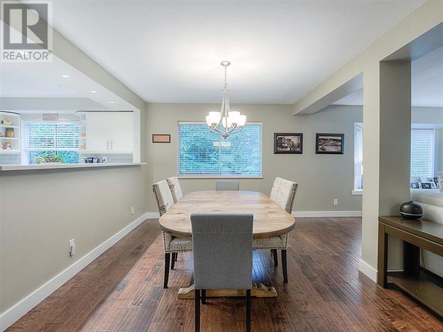 27740 Sayers Crescent, Maple Ridge, British Columbia  V2W 1N4 - Photo 5 - R2812671